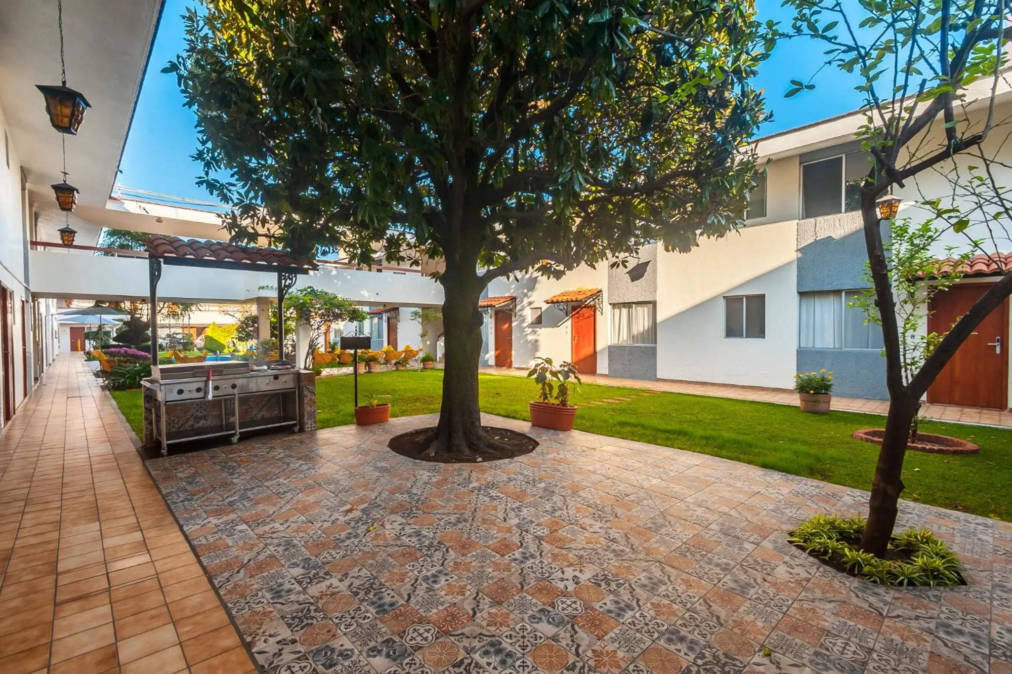 BBQ facilities in Hotel Isabel