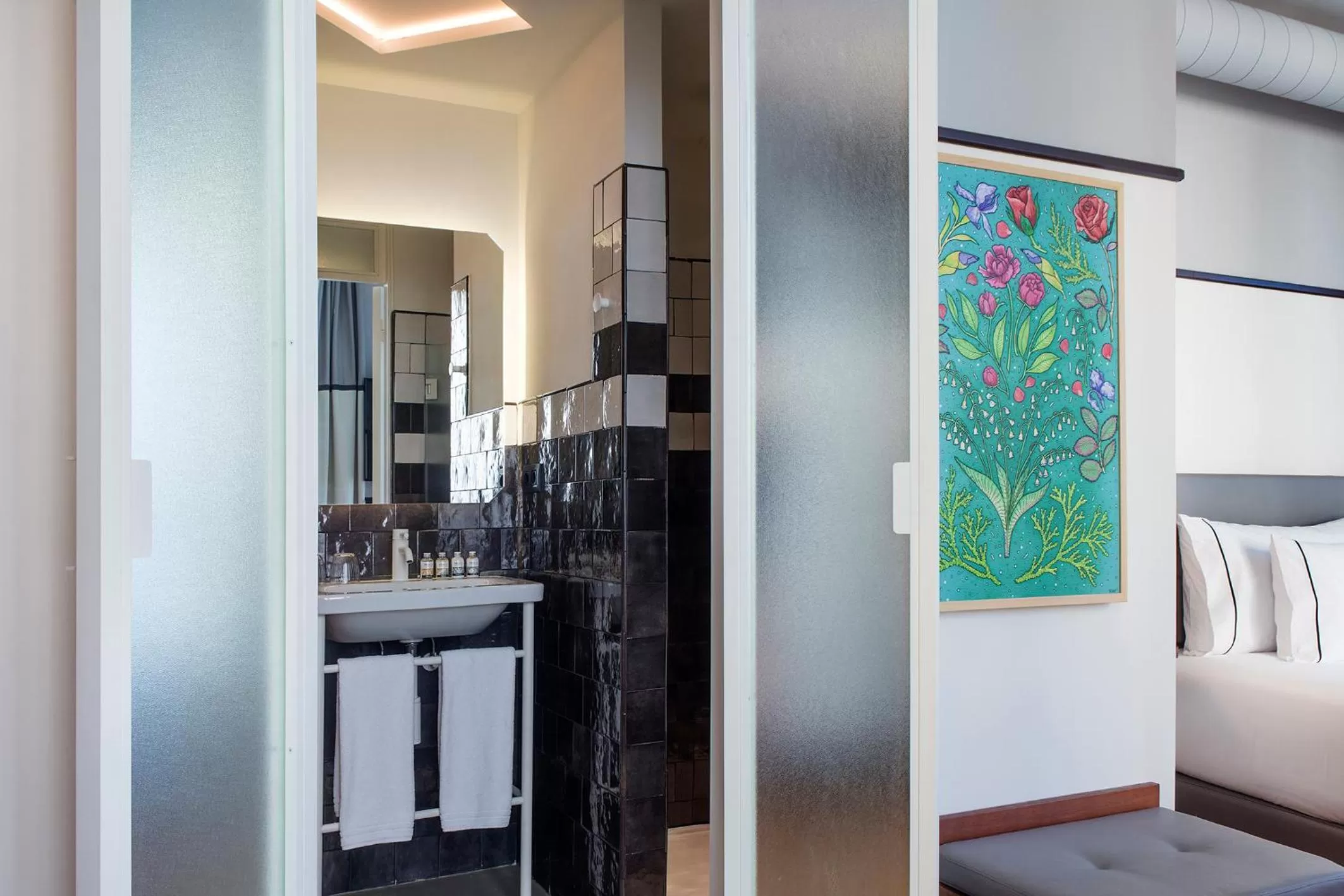 Bathroom, Bed in Praktik Èssens