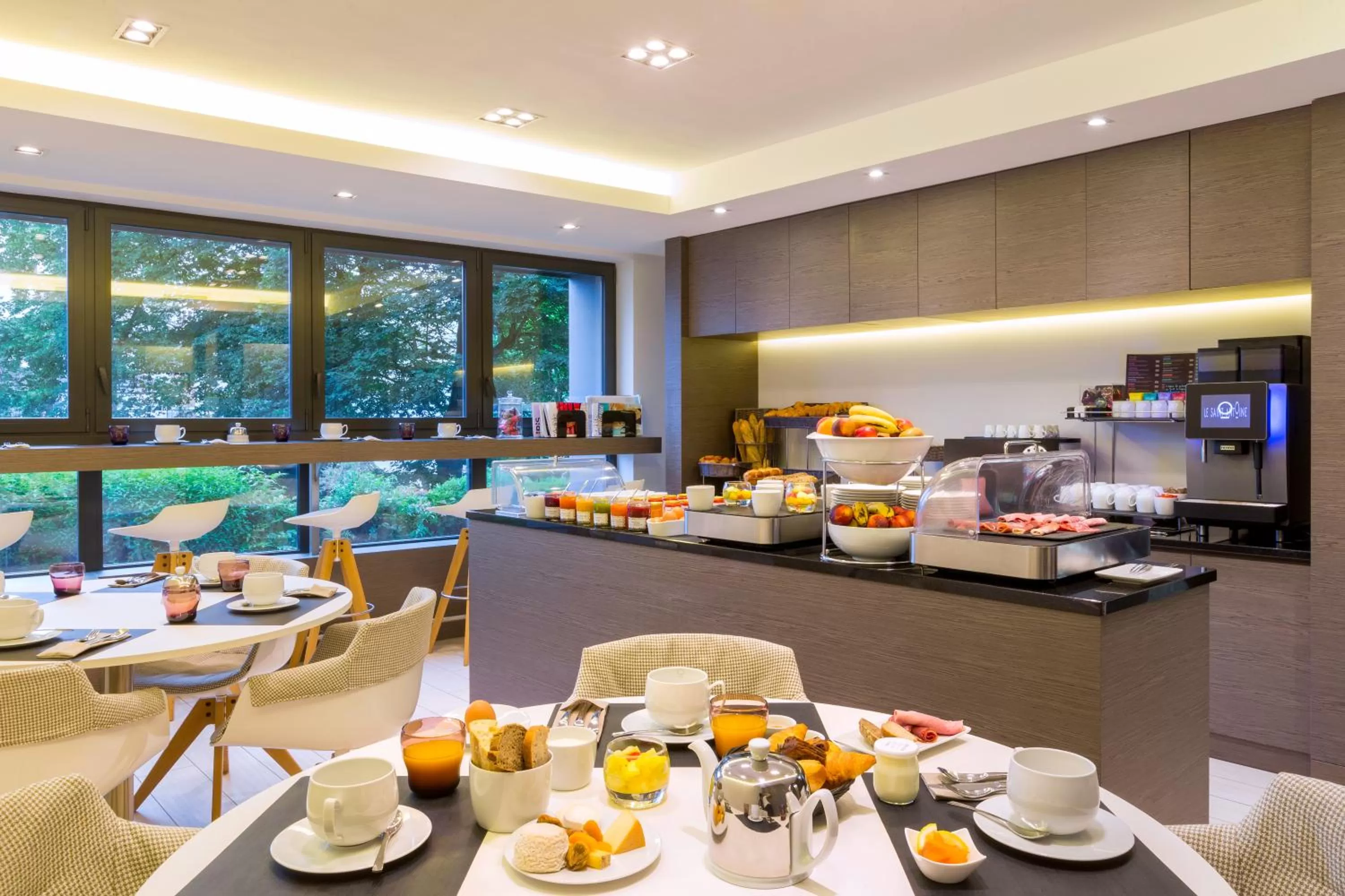 Breakfast in BW Premier Collection Le Saint Antoine Hotel et Spa
