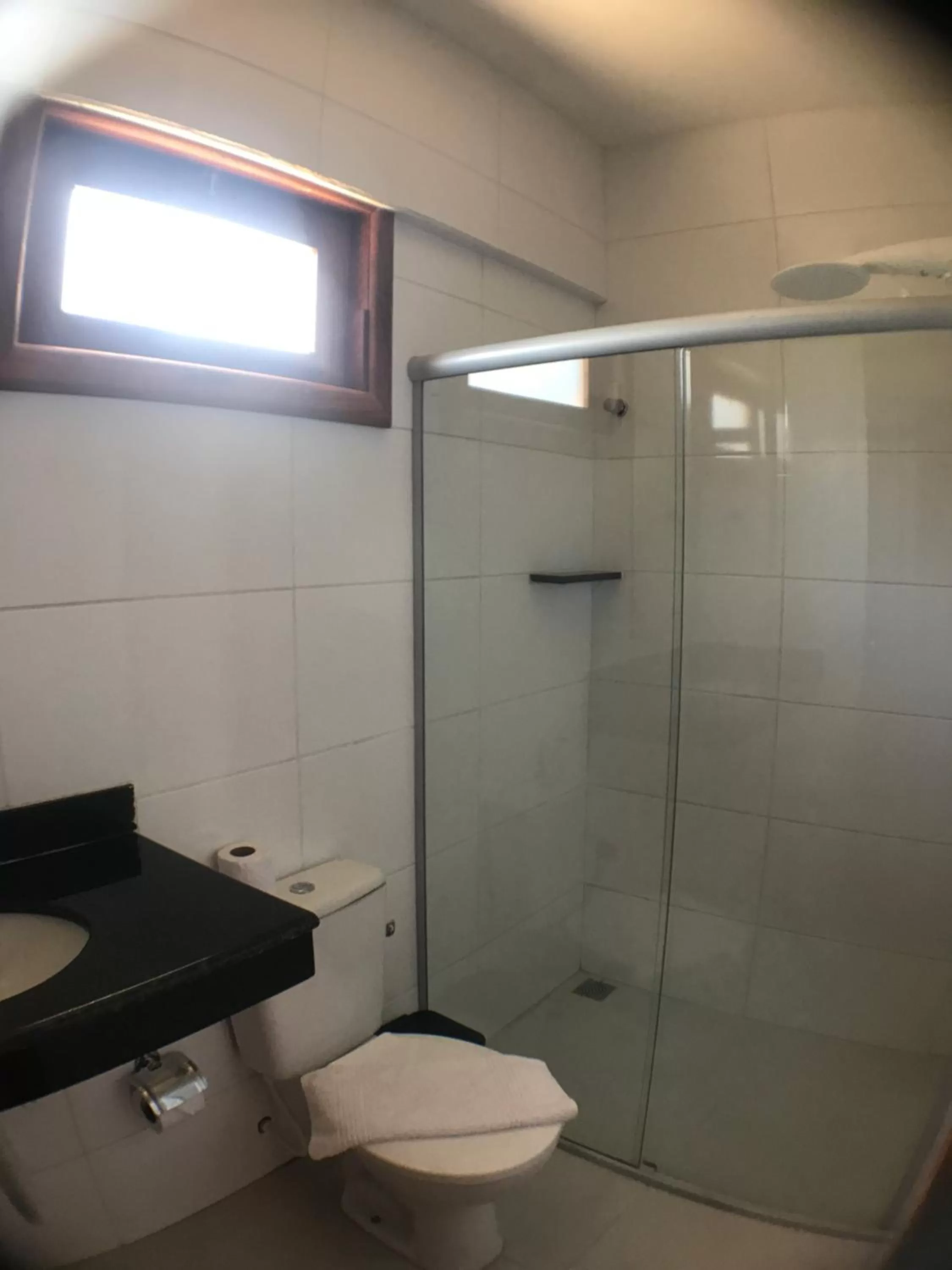 Bathroom in Arpoador Flat