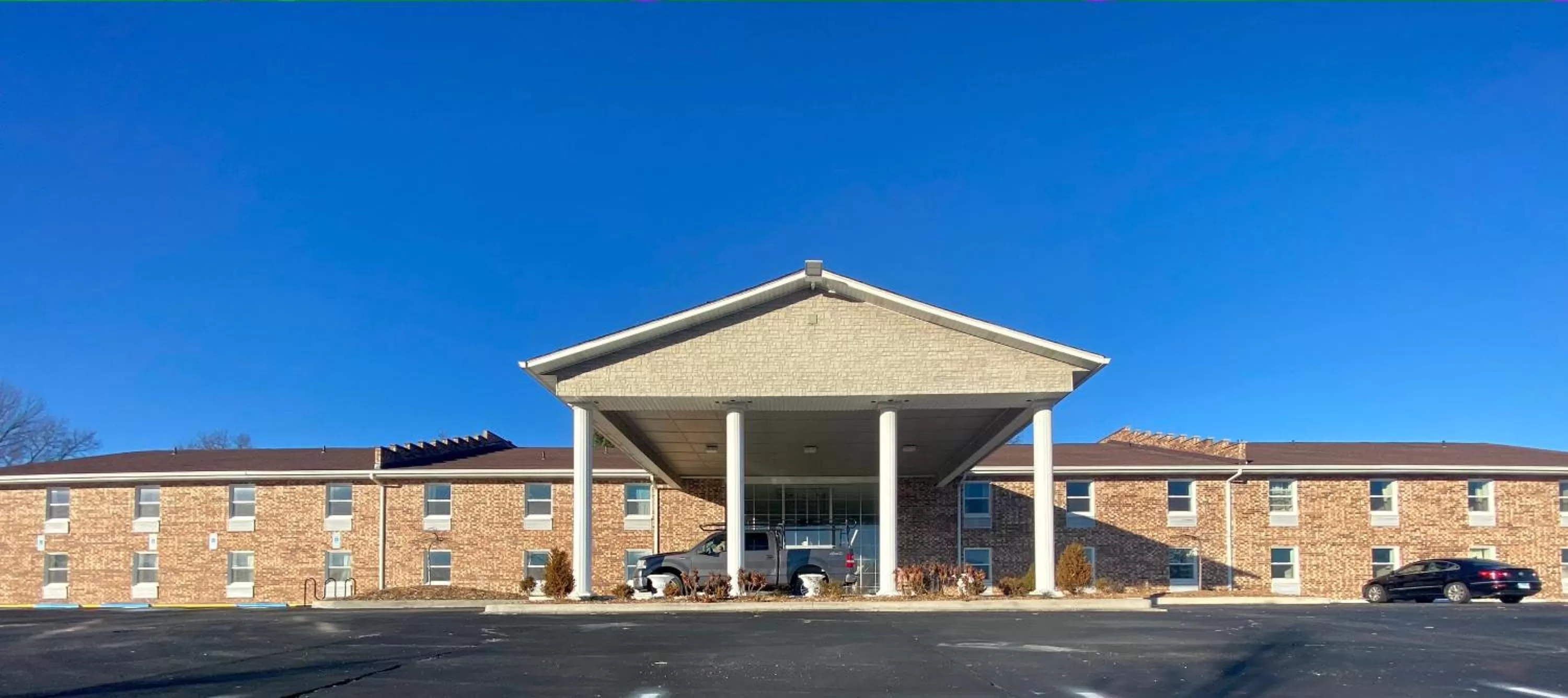 Property building in University Inn of Carbondale