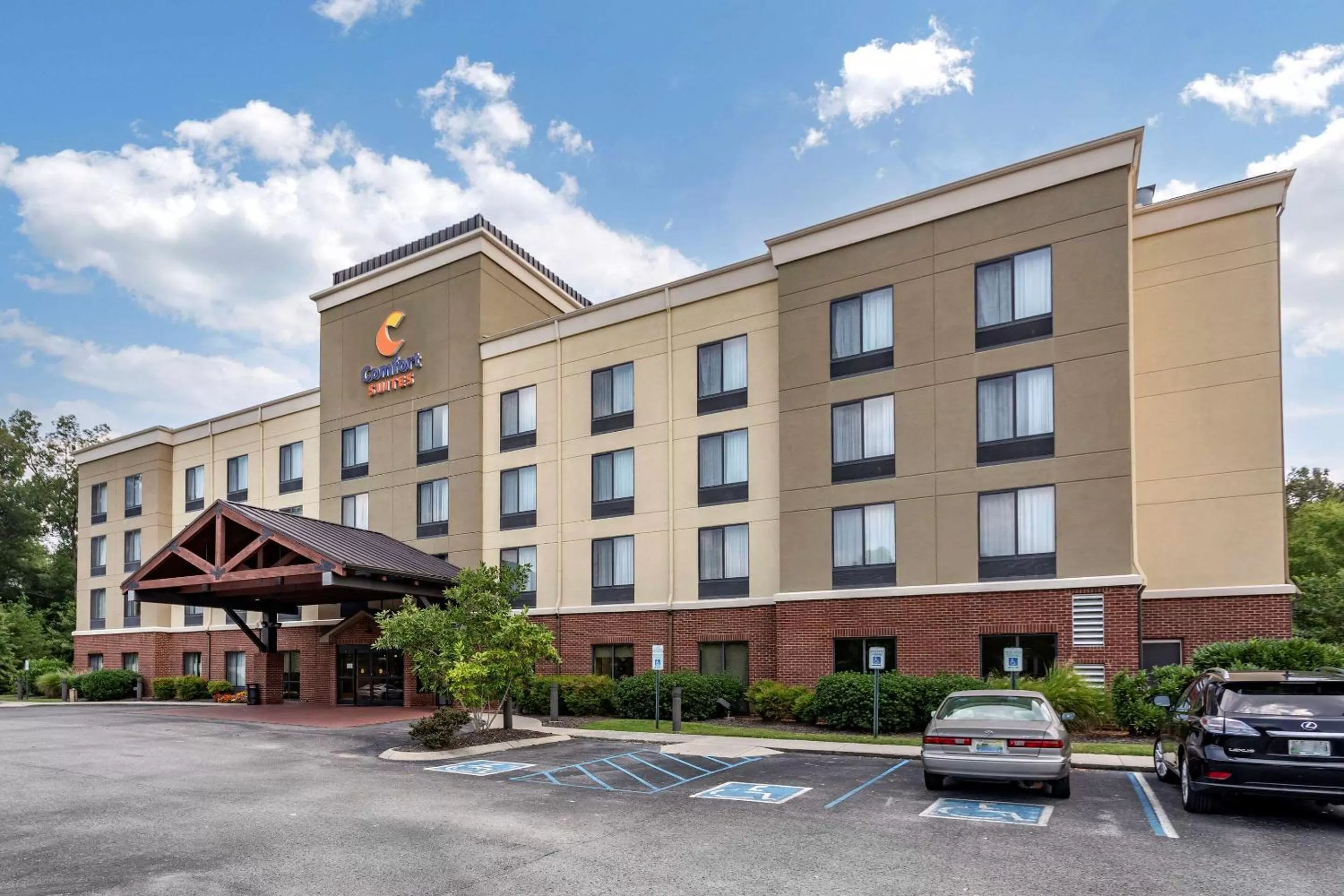 Property building in Comfort Suites Manchester near Arnold AFB