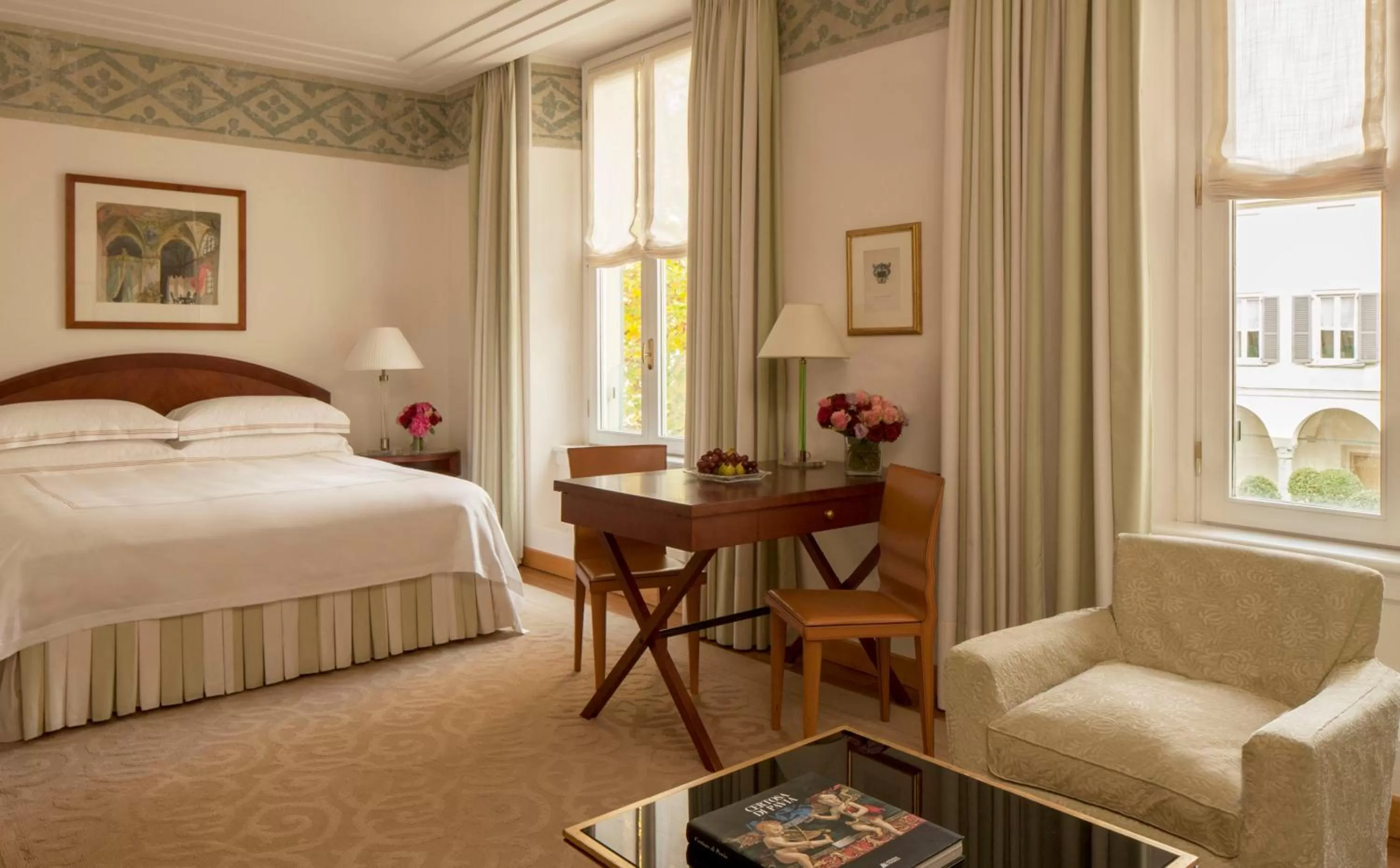 Deluxe Room in Four Seasons Hotel Milano