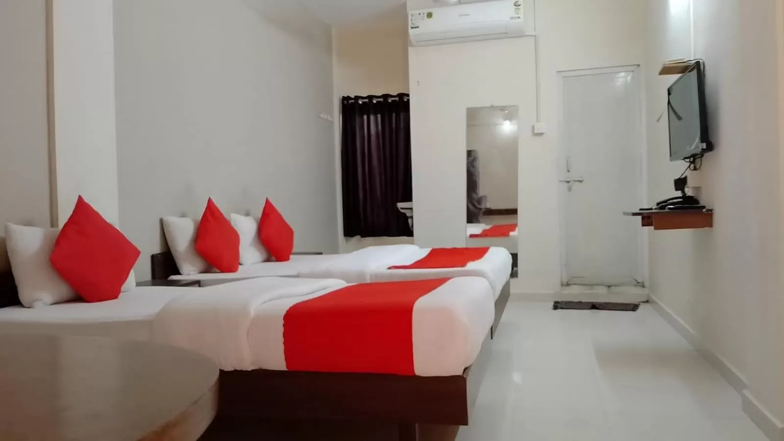 Bedroom, Bed in Hotel Nawanagar Residency