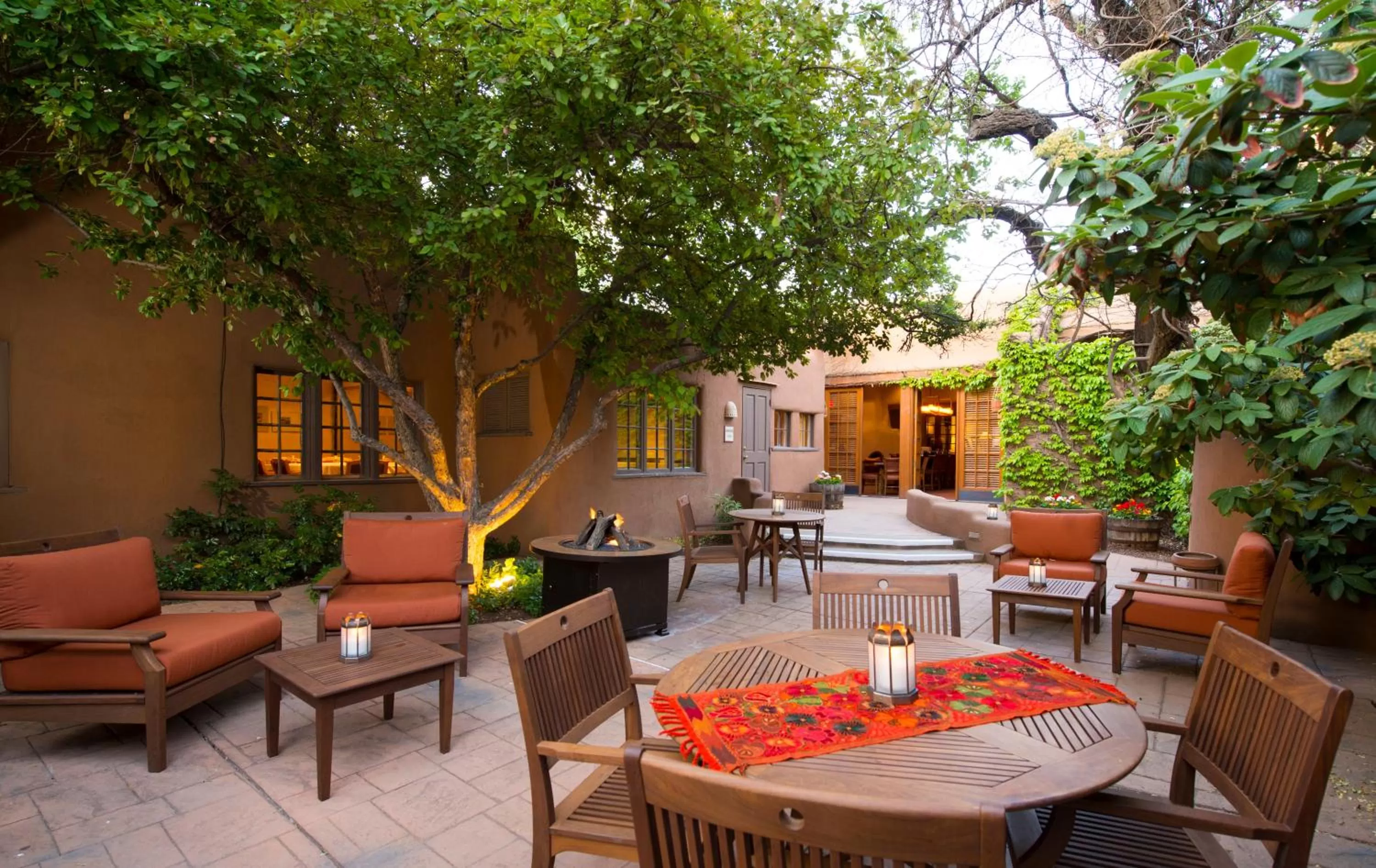 Patio in Inn on the Alameda