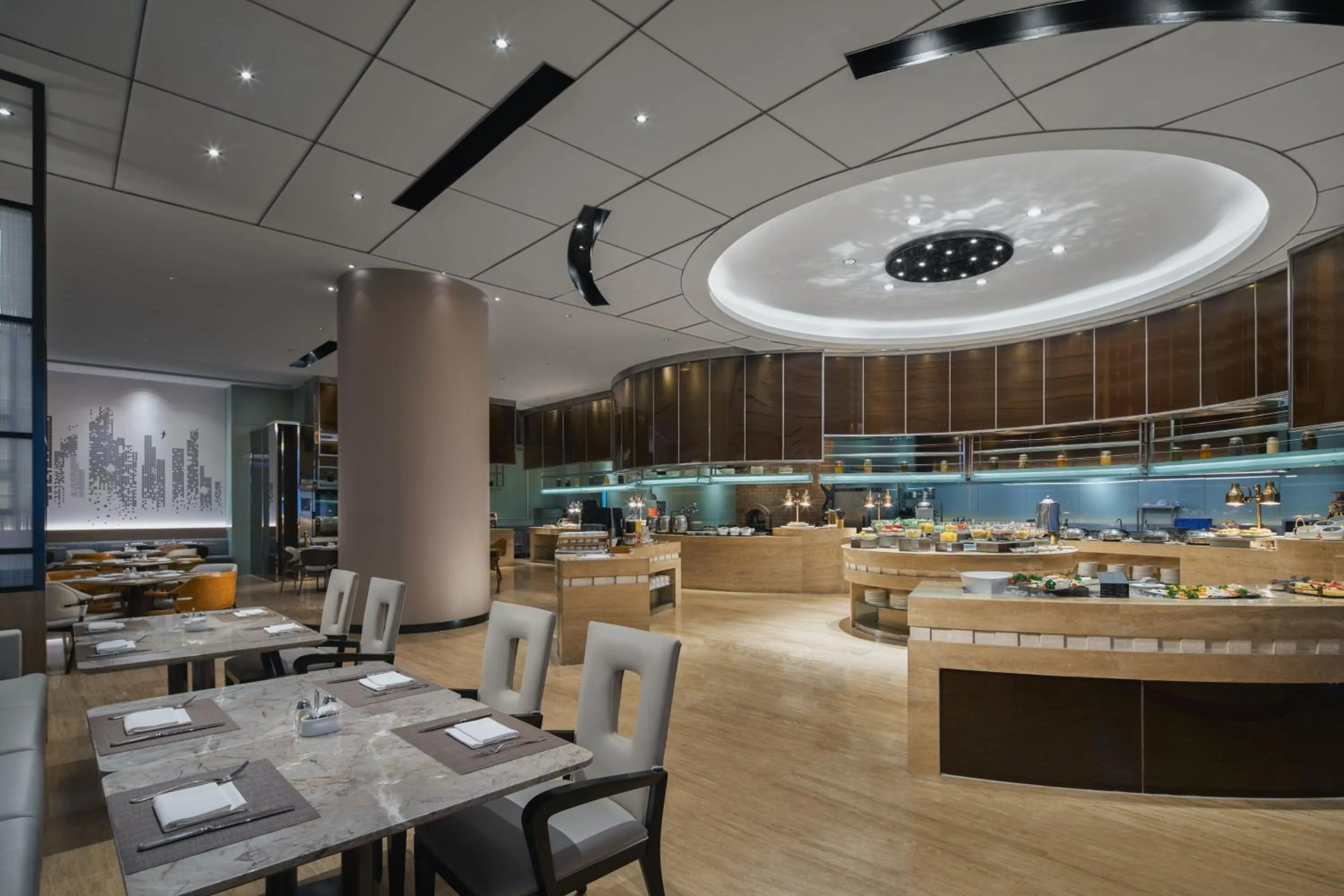 Restaurant/places to eat in Sheraton Shanghai Pudong Riverside