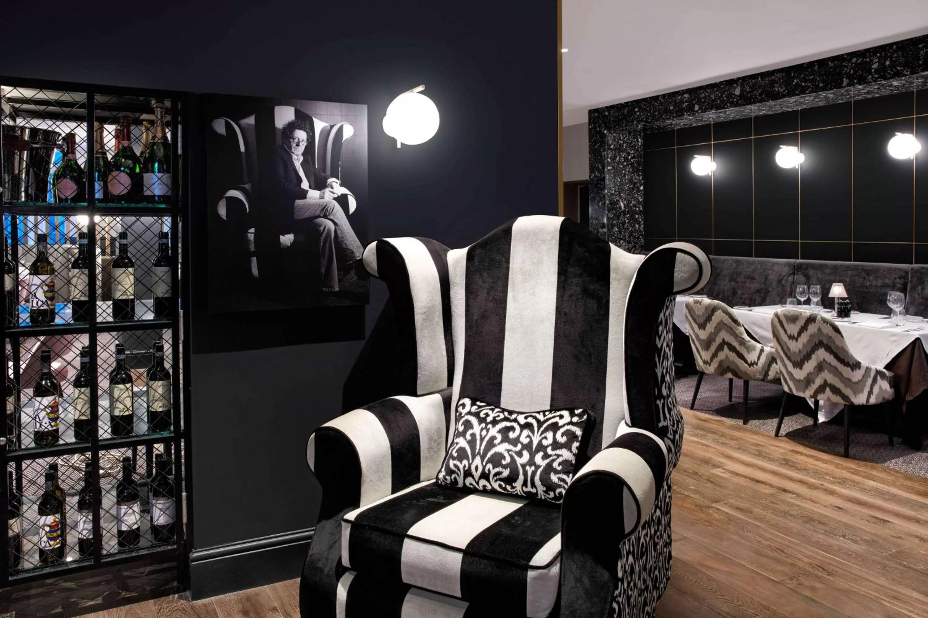 Restaurant/places to eat in Hilton Edinburgh Carlton