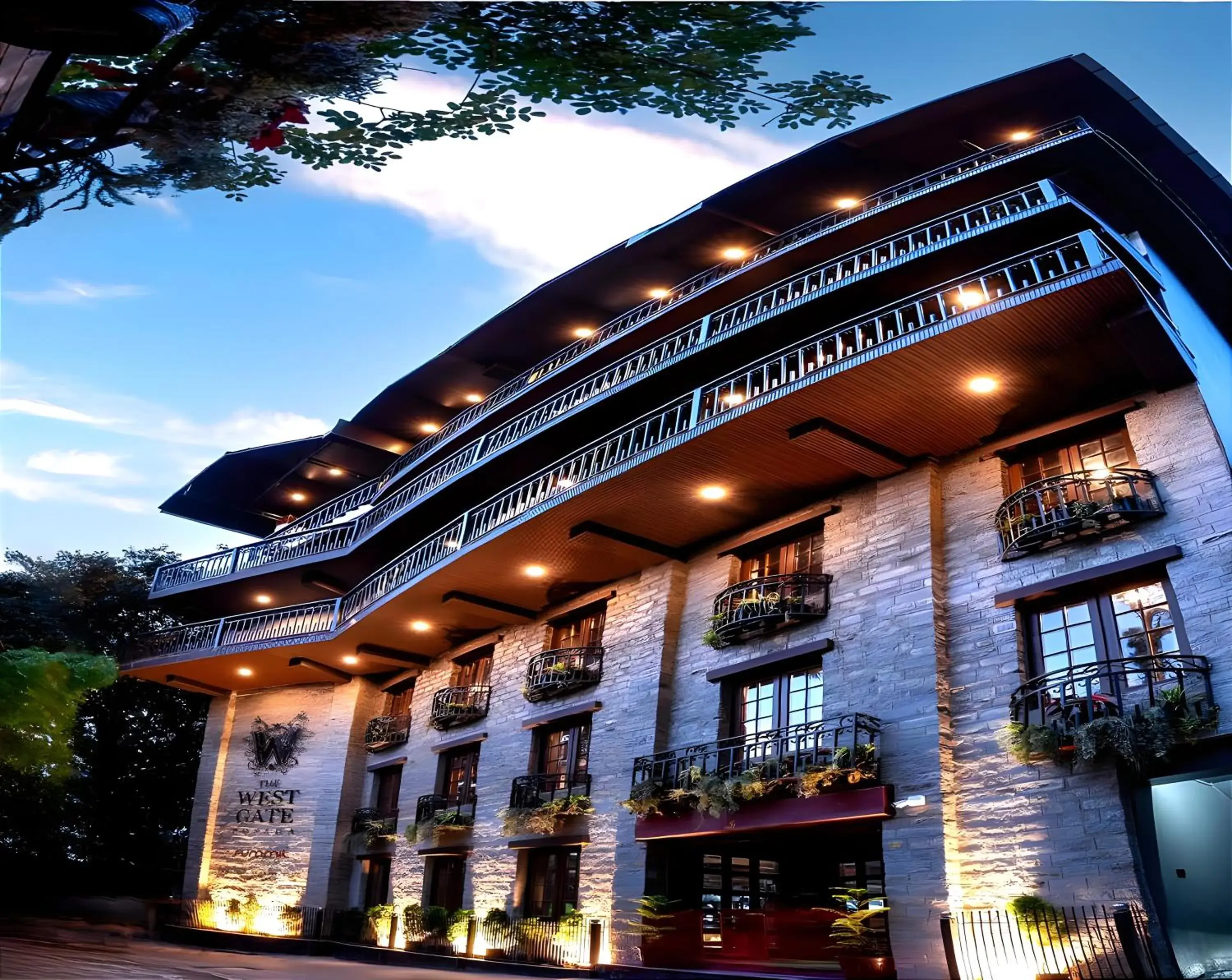 The West Gate Posada By Summit The West Gate Posada By Summit