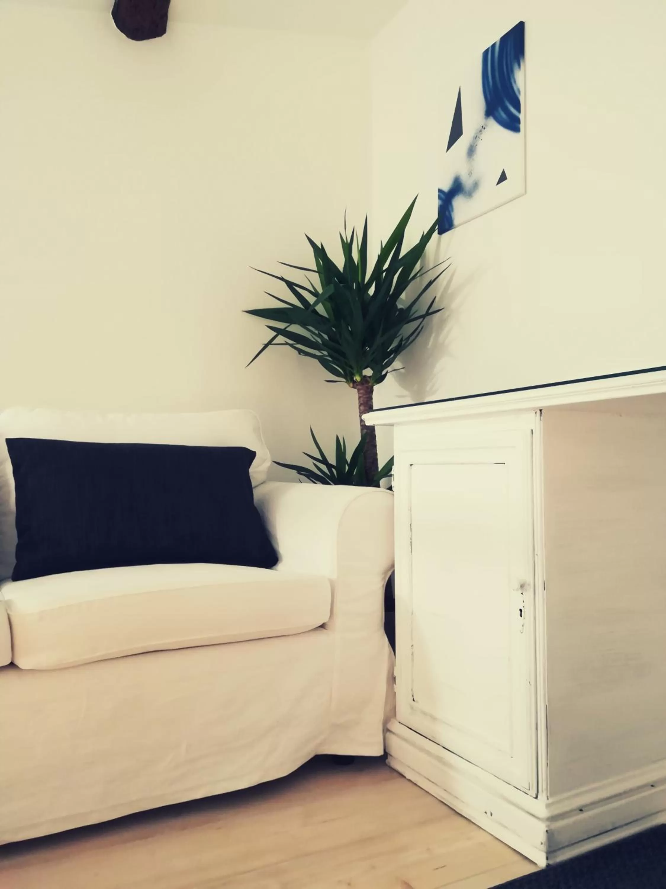 Seating area, Bed in In San Frediano B&B