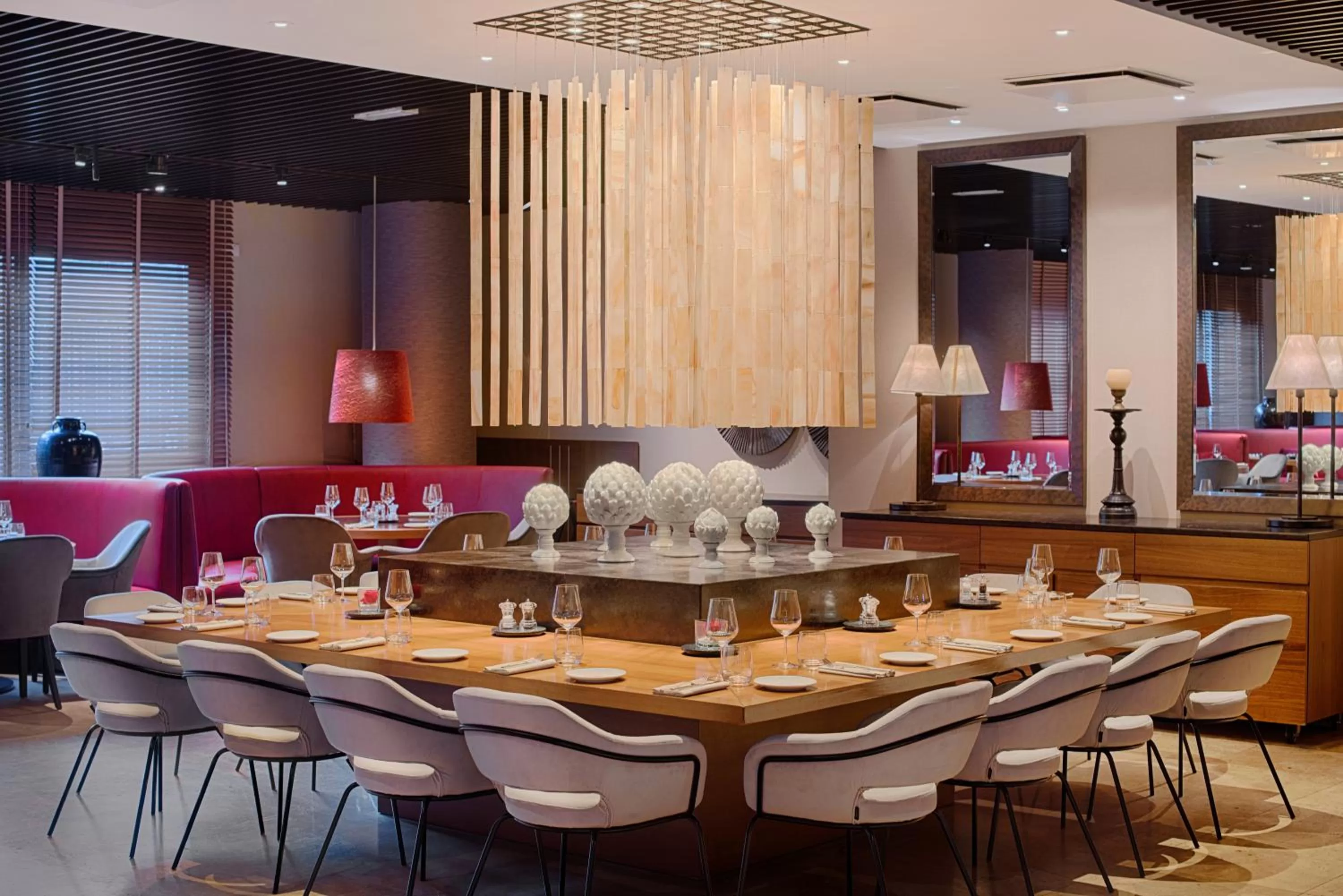 Restaurant/places to eat in Radisson Blu Hotel Milan