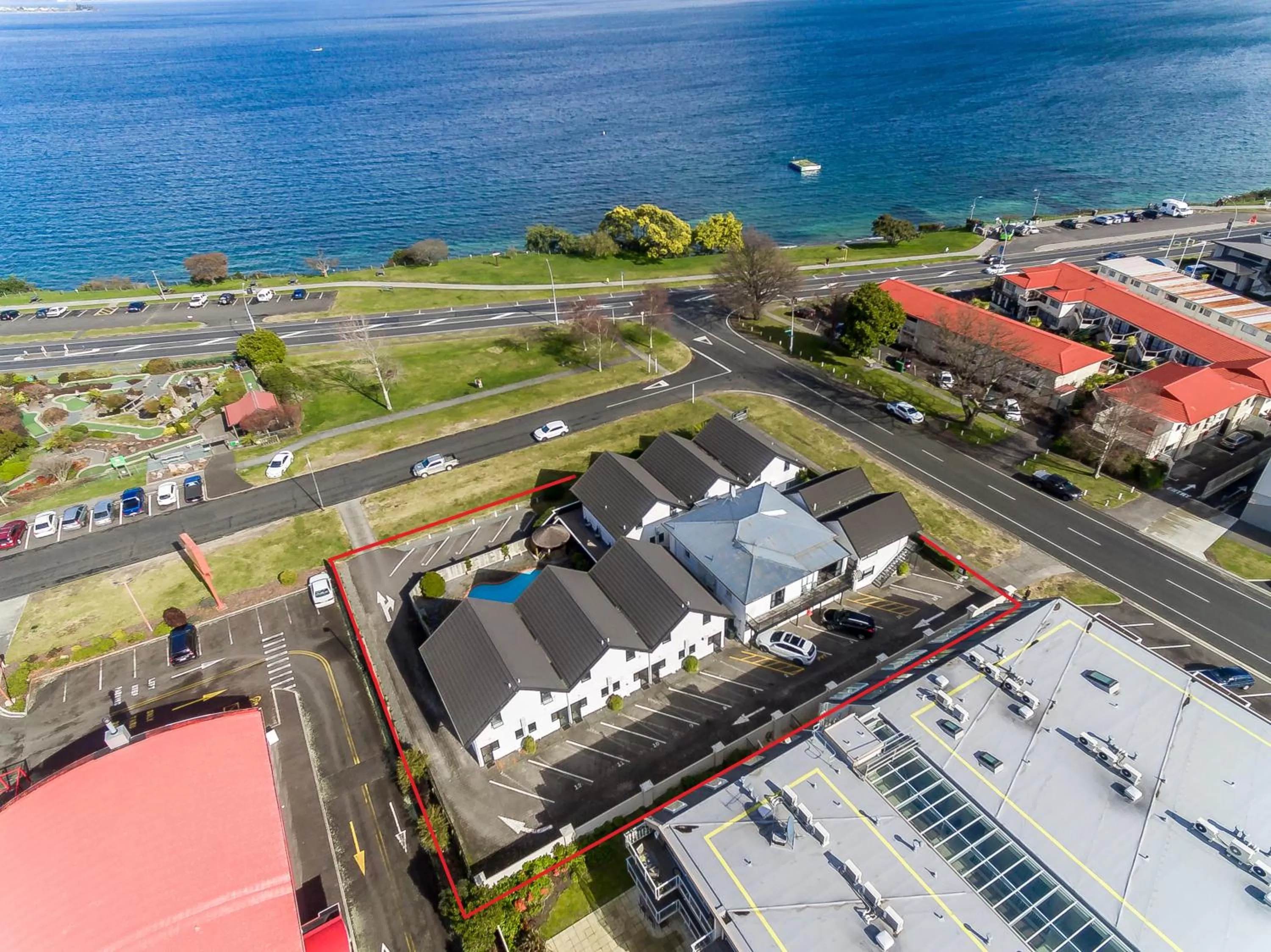Bird's eye view in Le Chalet Suisse Motel Taupo