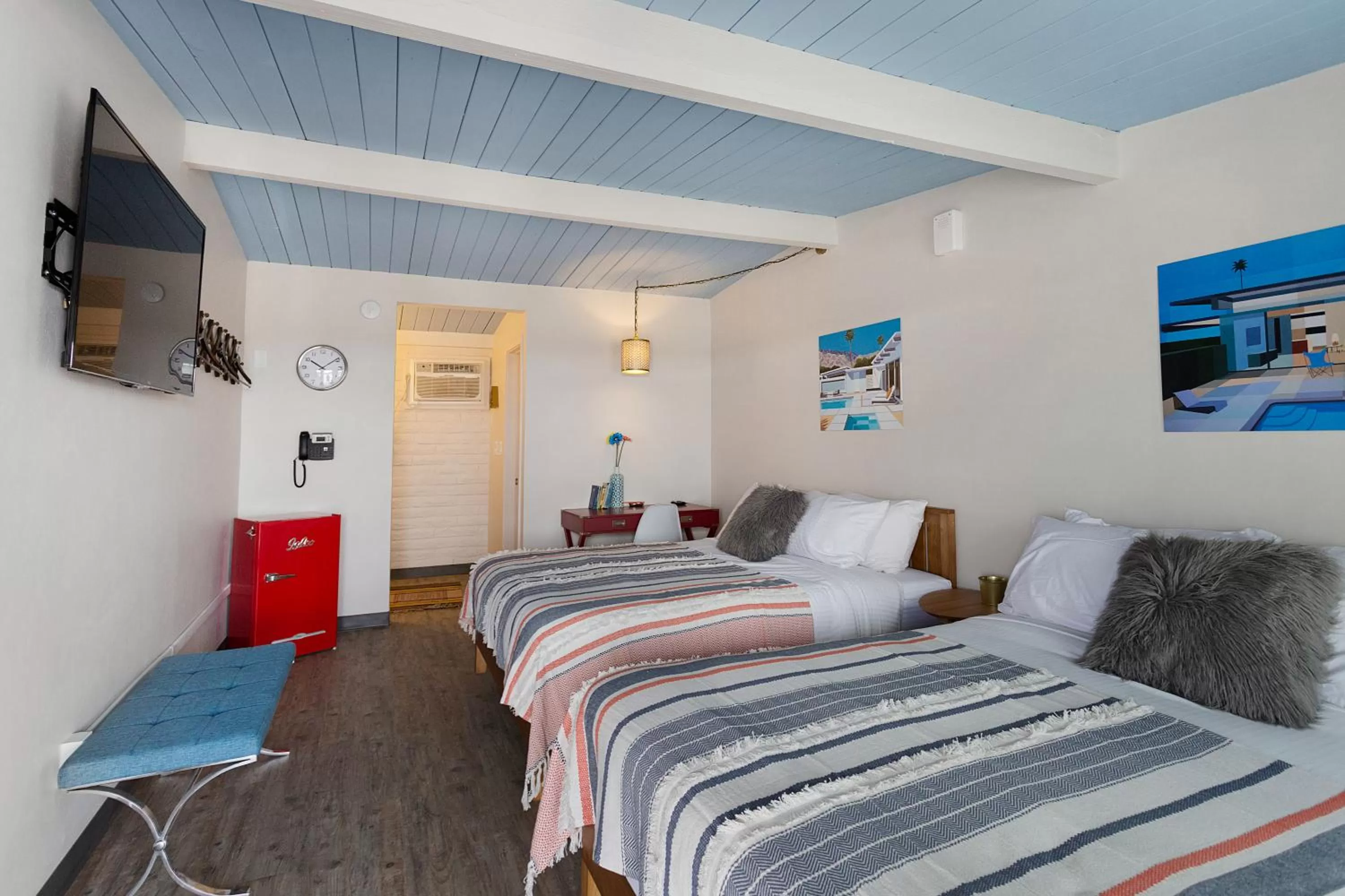 Bedroom, Bed in Hotel McCoy - Art, Coffee, Beer, Wine