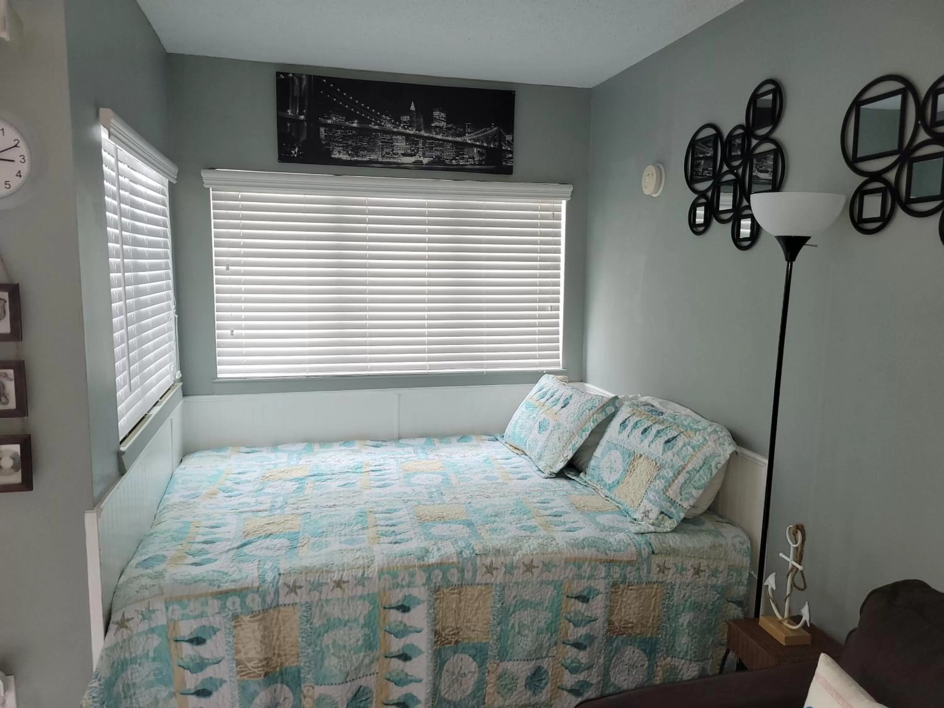 Bed in The Palace Unit 305