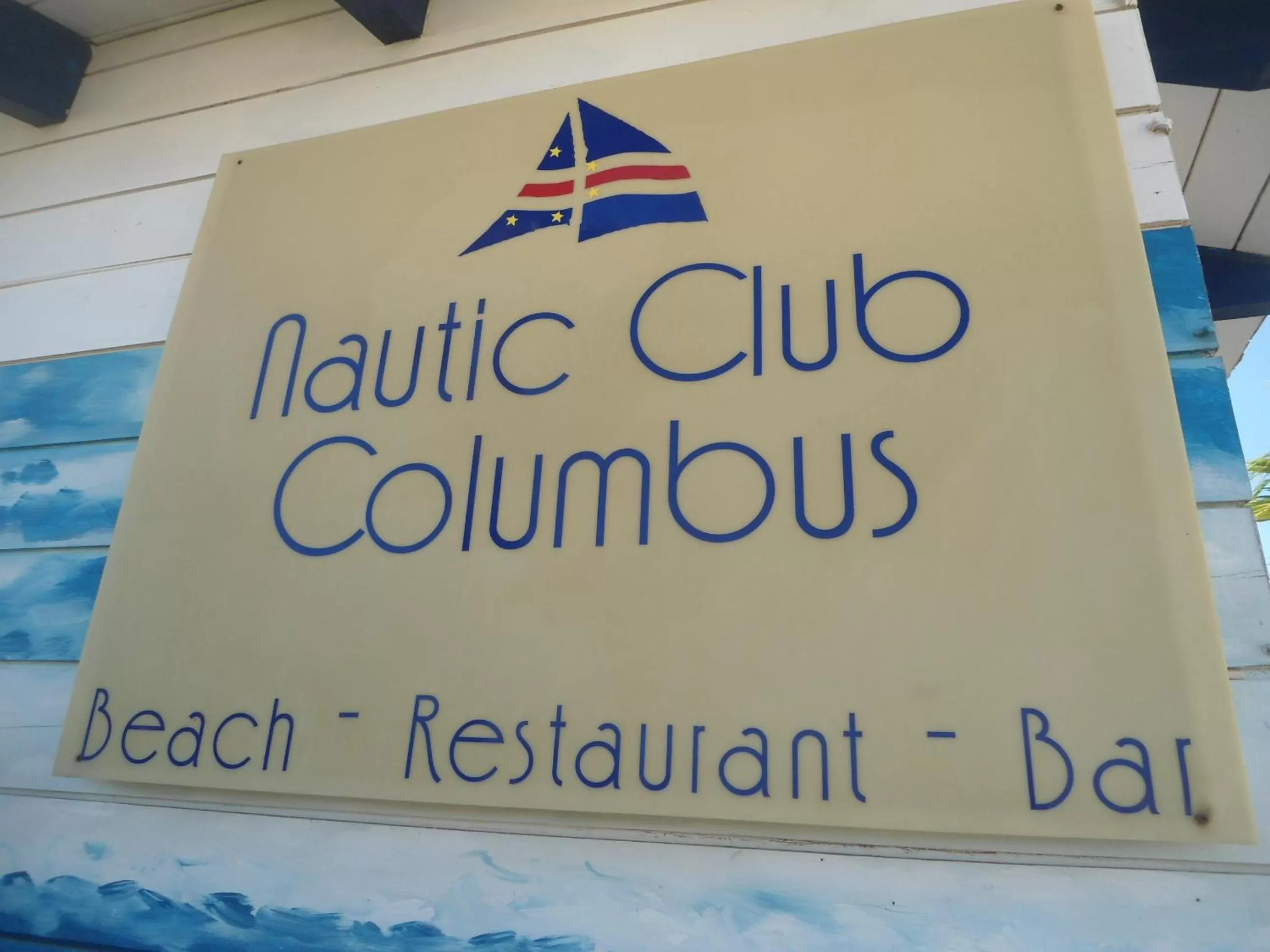 Restaurant/places to eat in Leme Bedje Residence