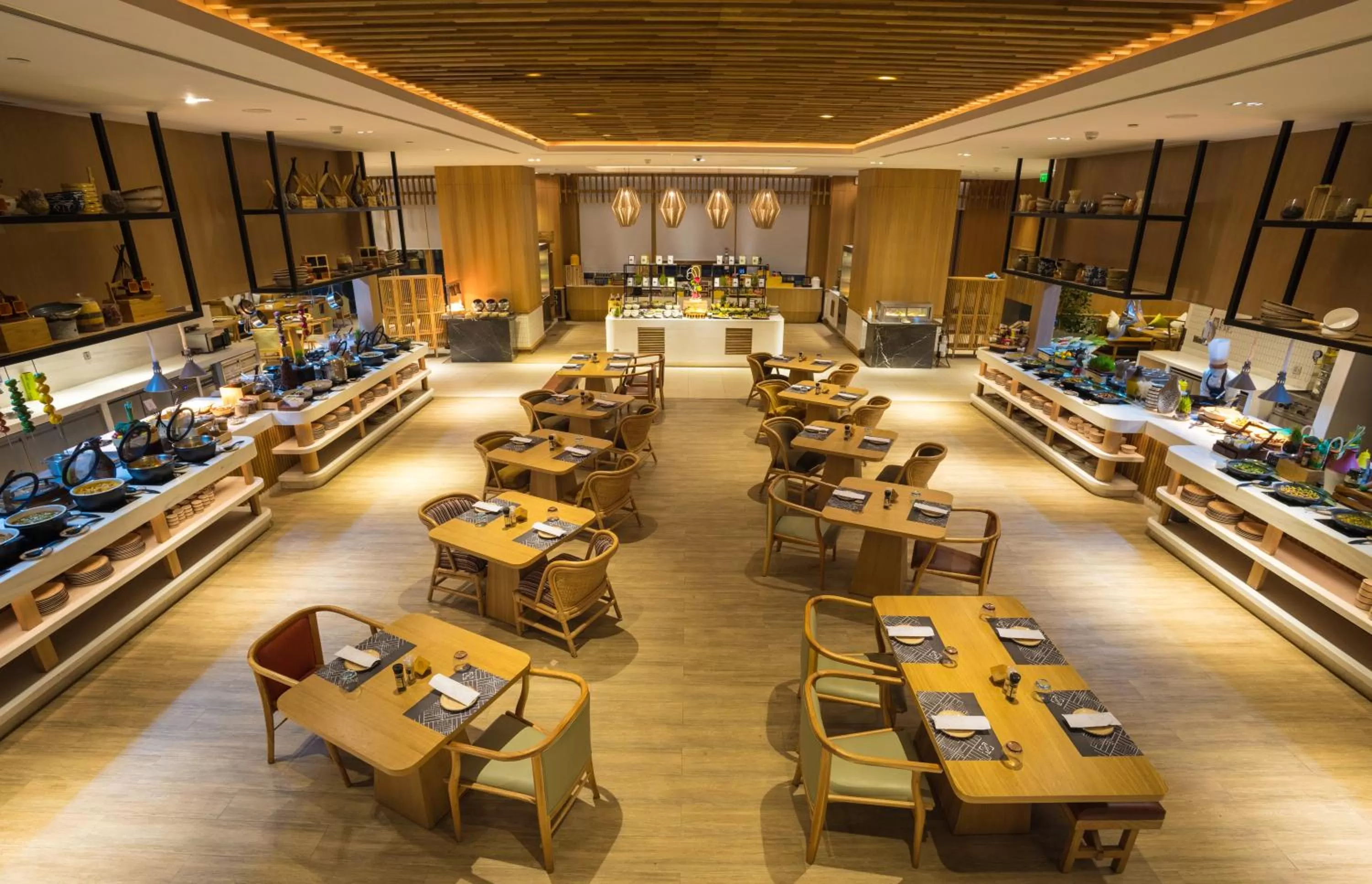 Restaurant/places to eat in Novotel Hyderabad Airport