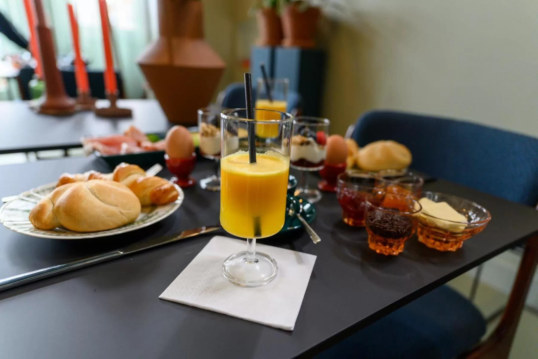 Continental breakfast in B&B Turfkade9