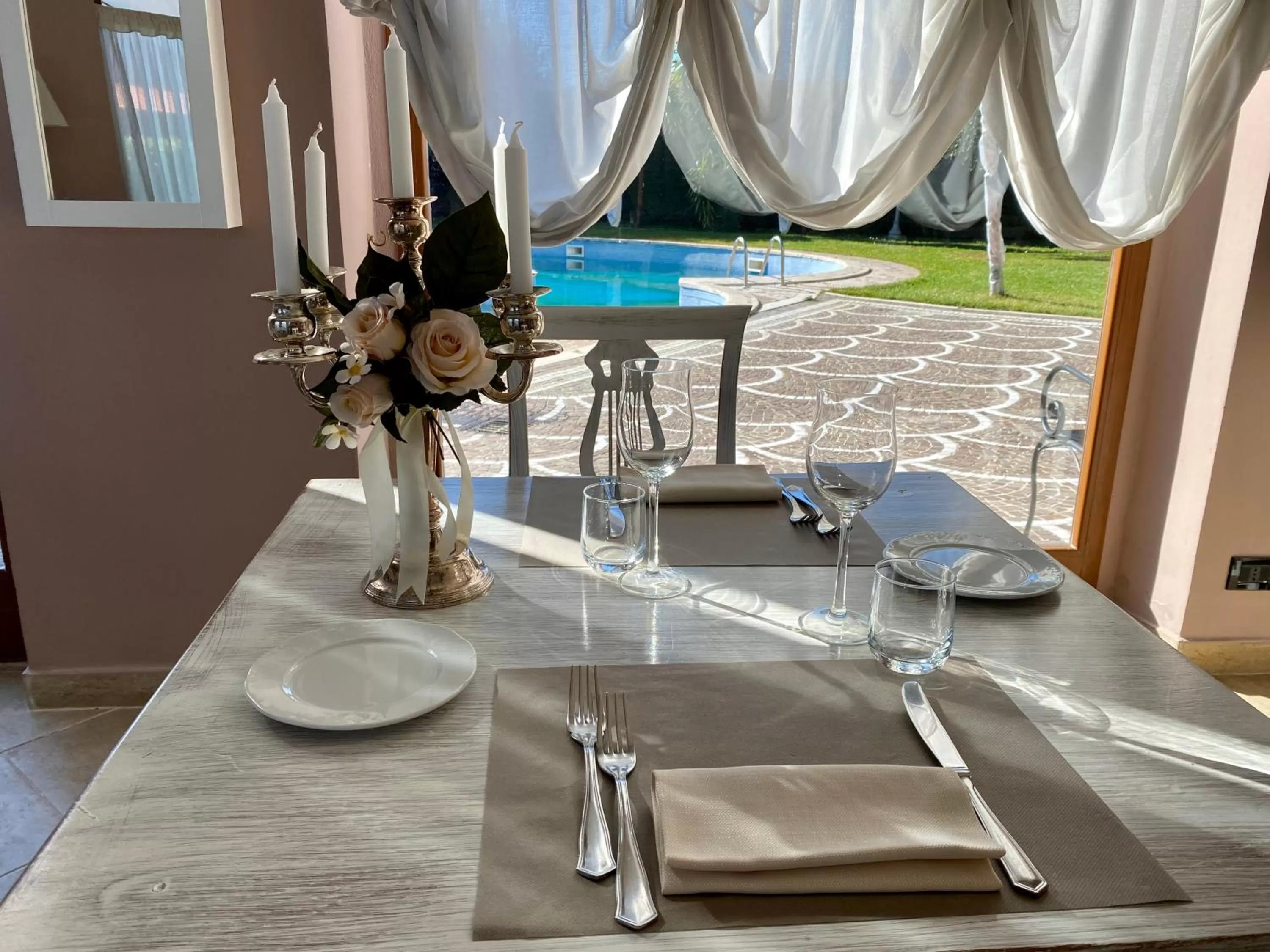 Restaurant/places to eat in Park Hotel Imperatore Adriano