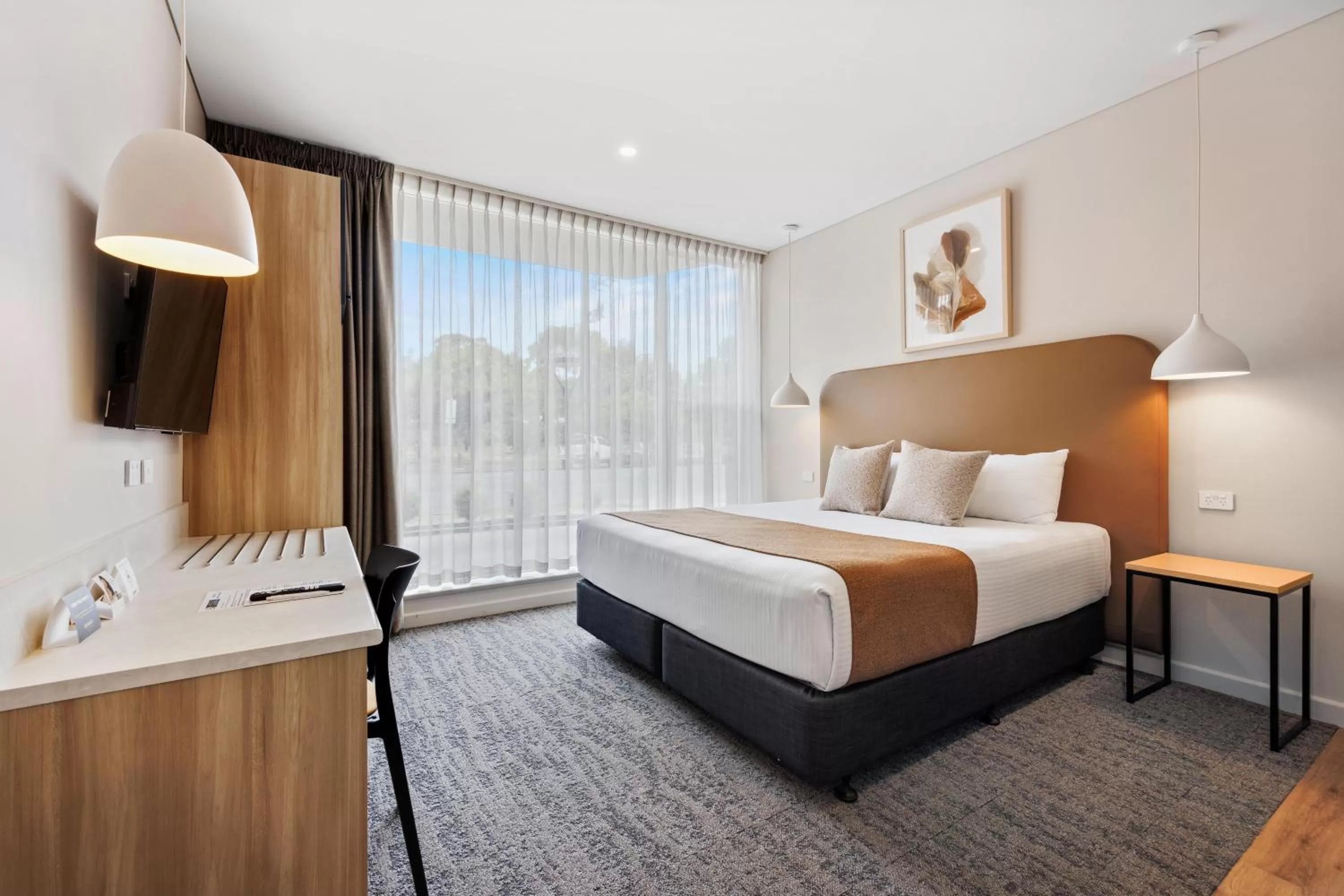 Bed in Comfort Inn Regal Park