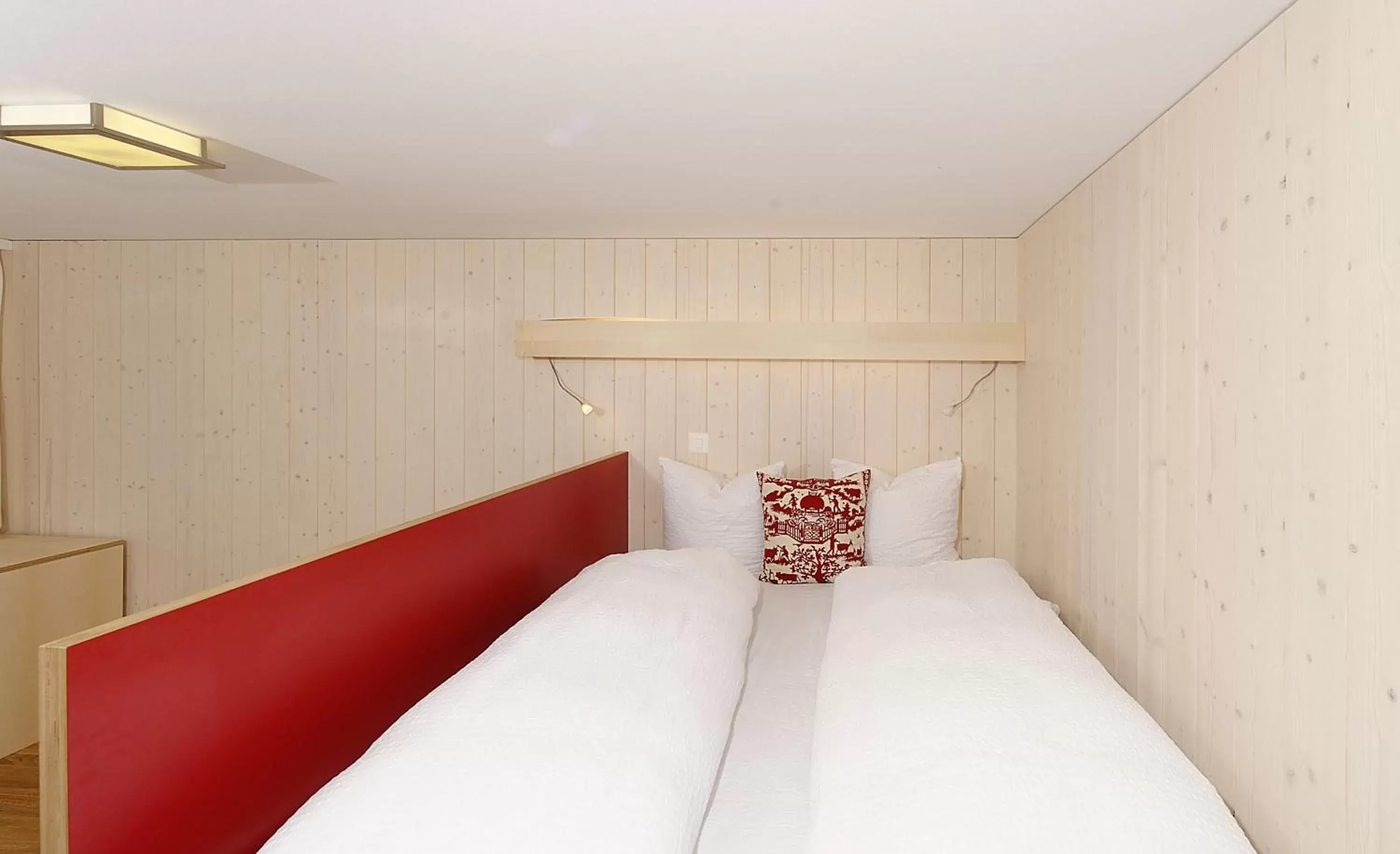 Standard Queen Room in Alpinhotel Bort Standard Queen Room in Alpinhotel Bort