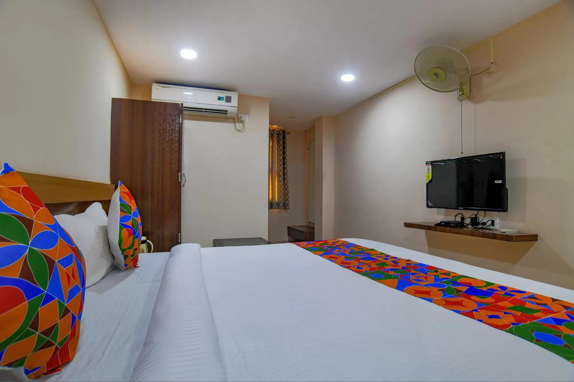 Bedroom, Bed in FabHotel Pishori