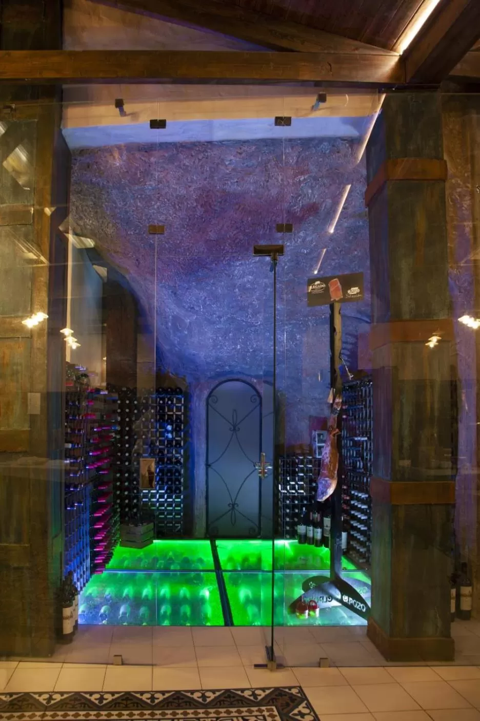 Restaurant/places to eat in Hotel Julián