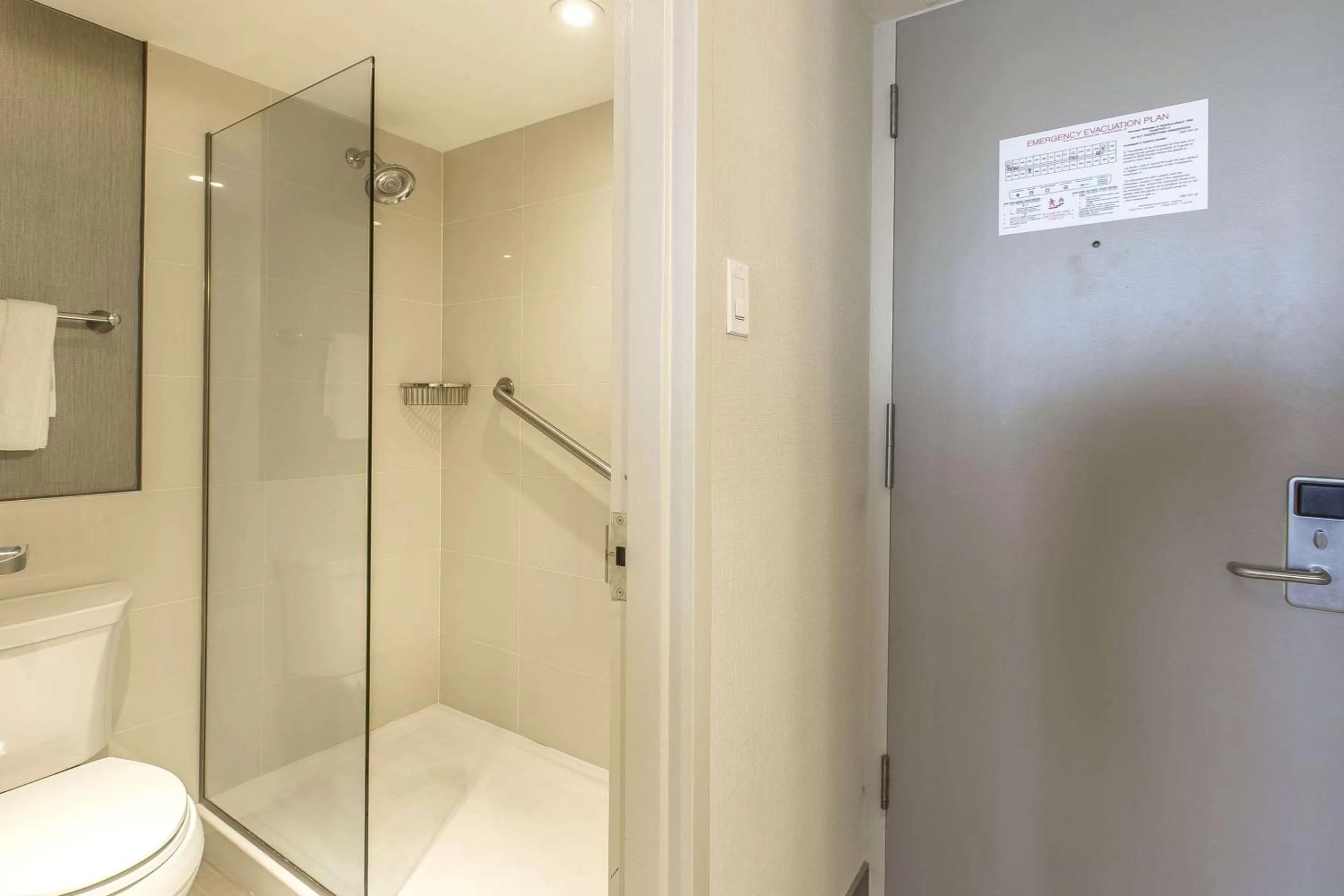 Photo of the whole room in Quality Inn