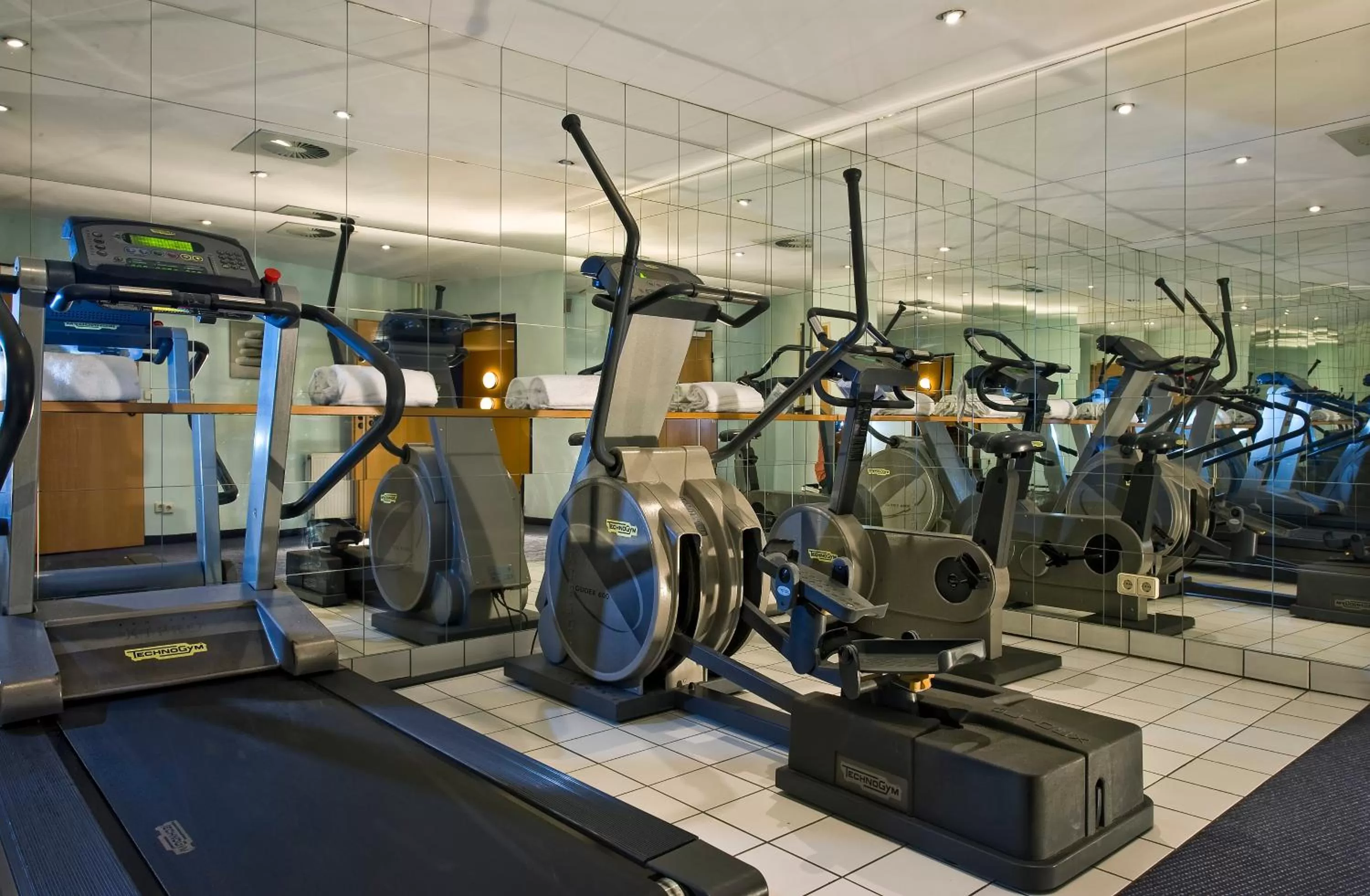 Fitness centre/facilities in Wyndham Hannover Atrium