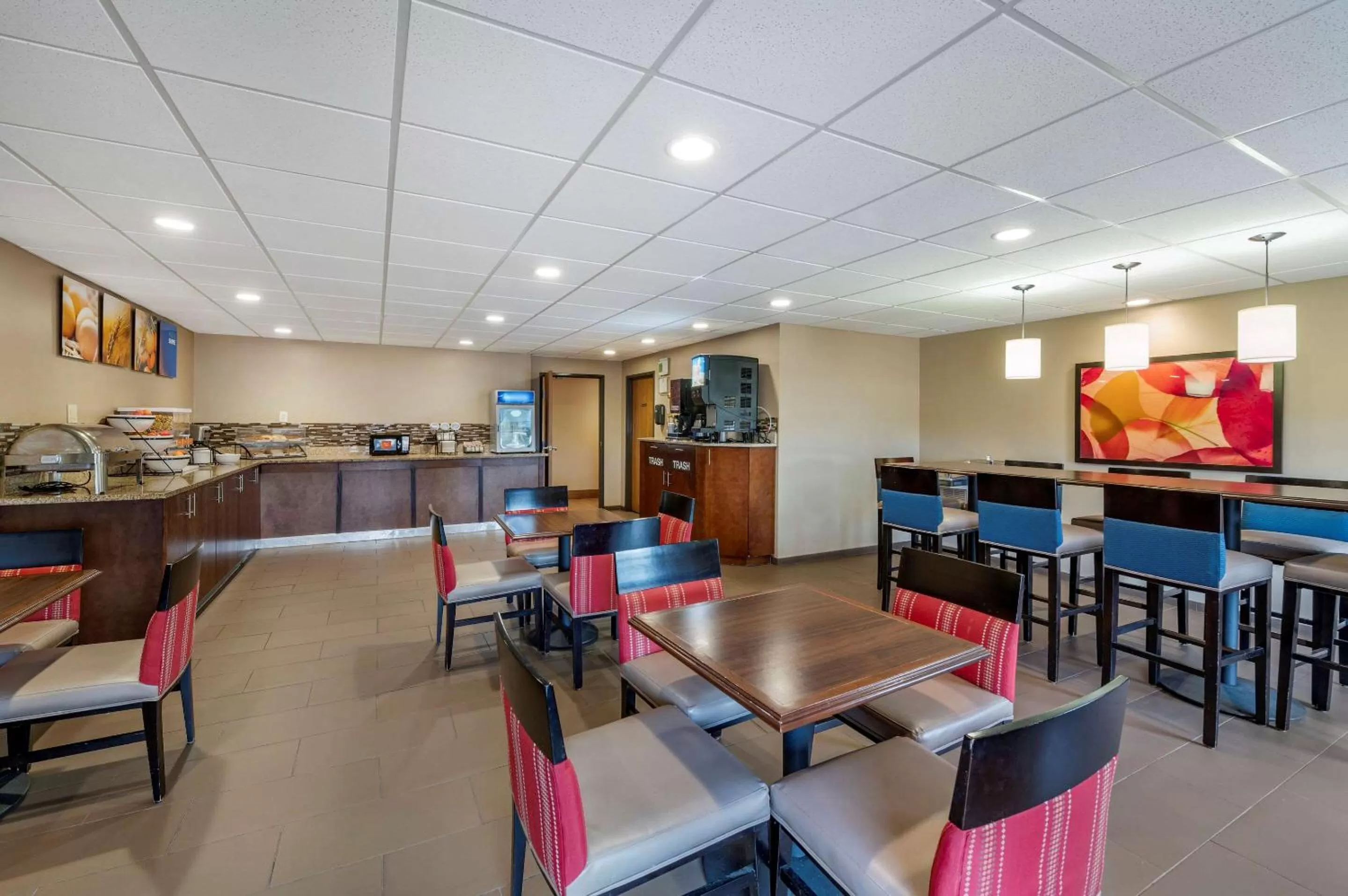 Restaurant/places to eat in Comfort Inn Lexington I-75