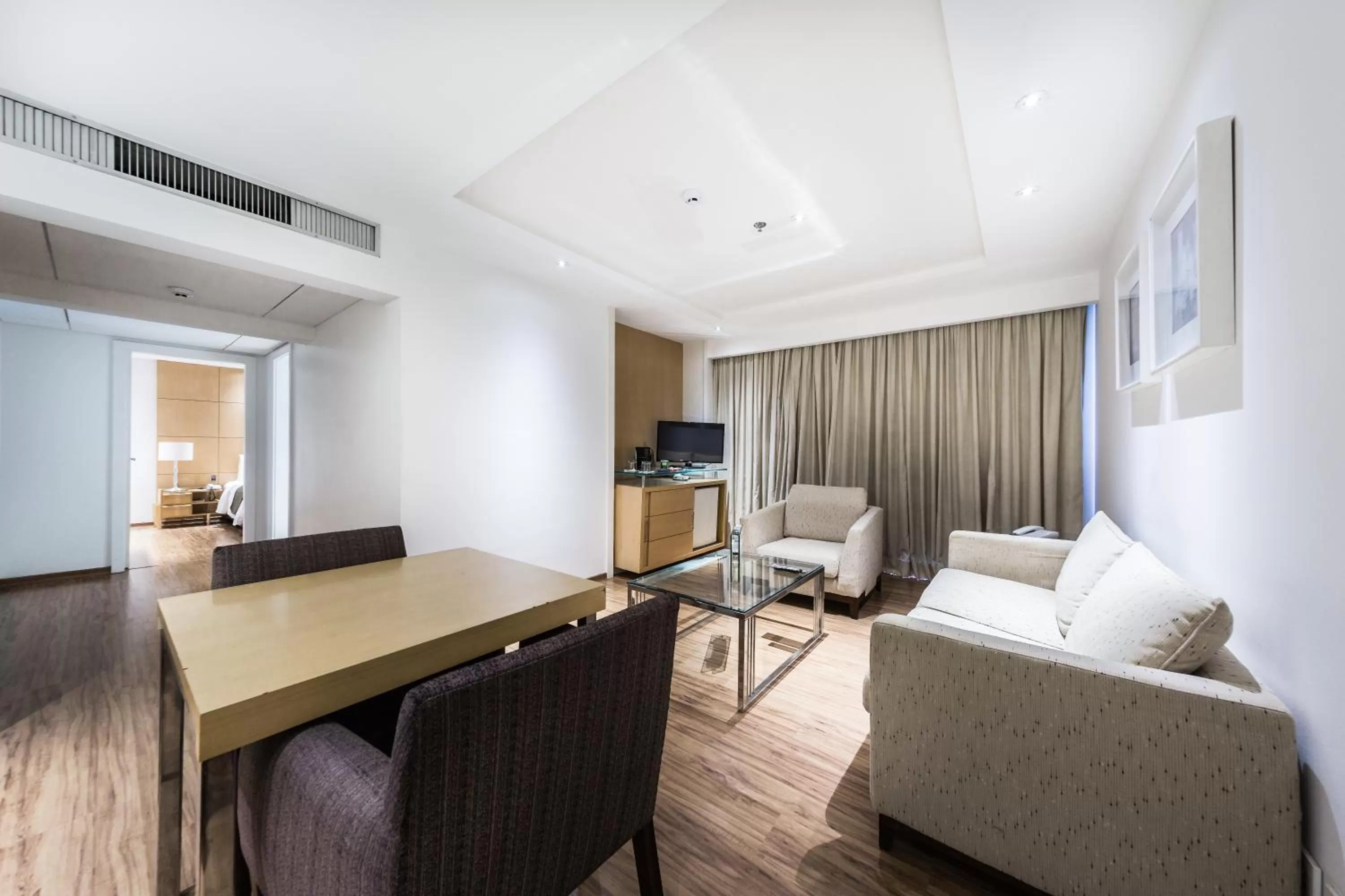 Bed in Grand Bittar Hotel