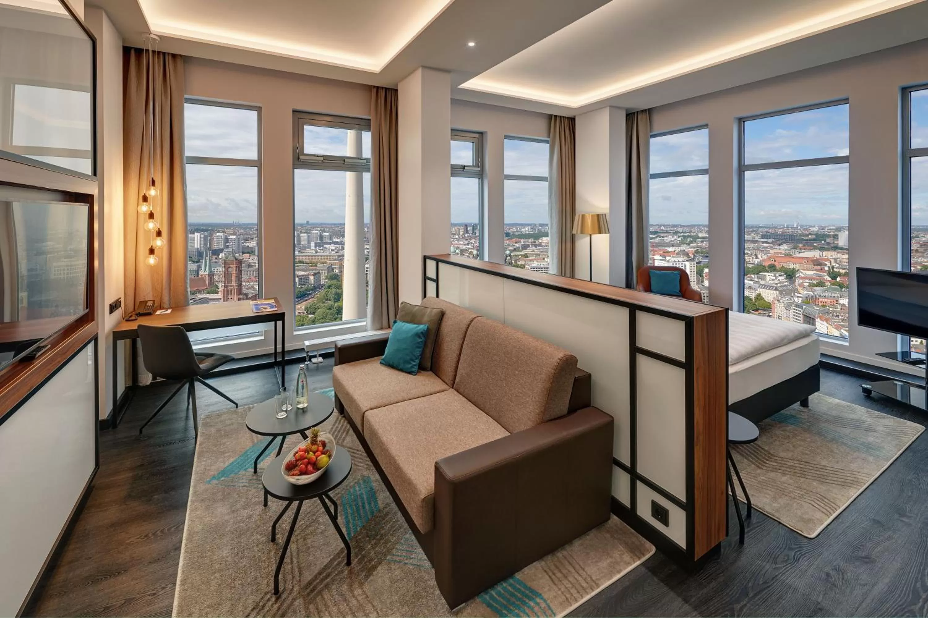 TV and multimedia in Park Inn by Radisson Berlin Alexanderplatz