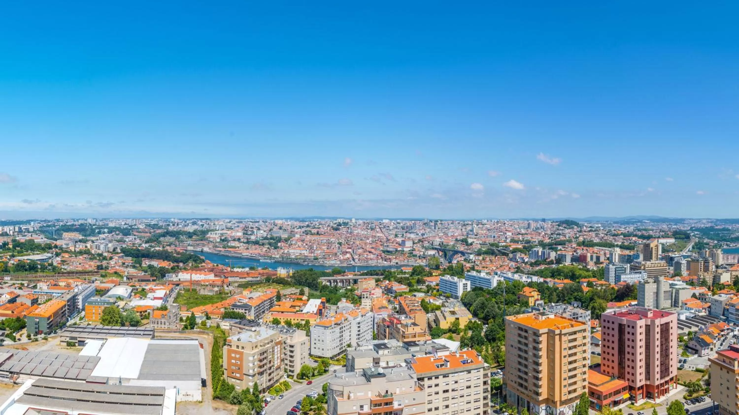 Property building in Holiday Inn Porto Gaia by IHG