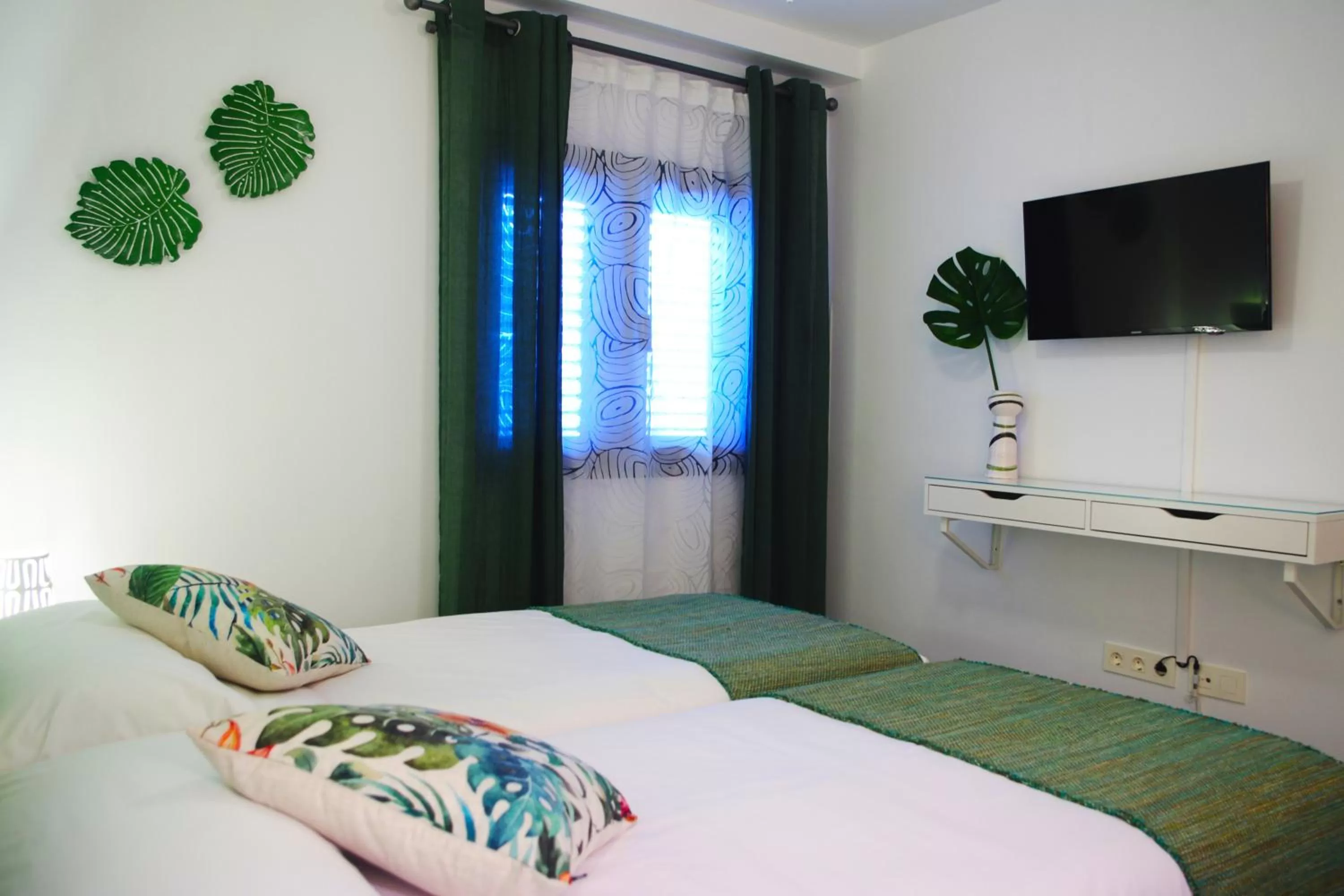 Photo of the whole room, Bed in MAGMA Rooms Playa Honda