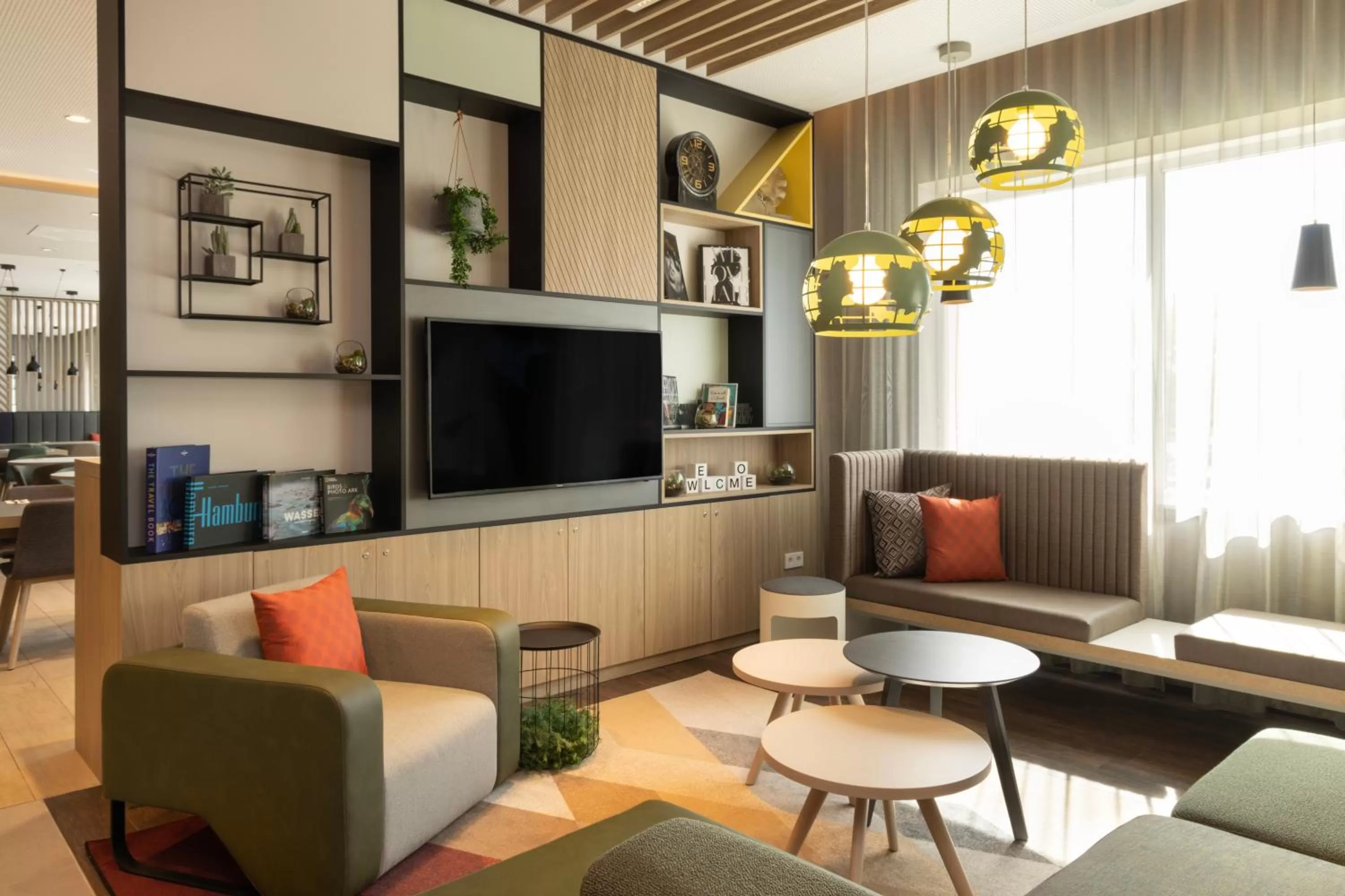 Seating area in Holiday Inn - Eindhoven Airport by IHG