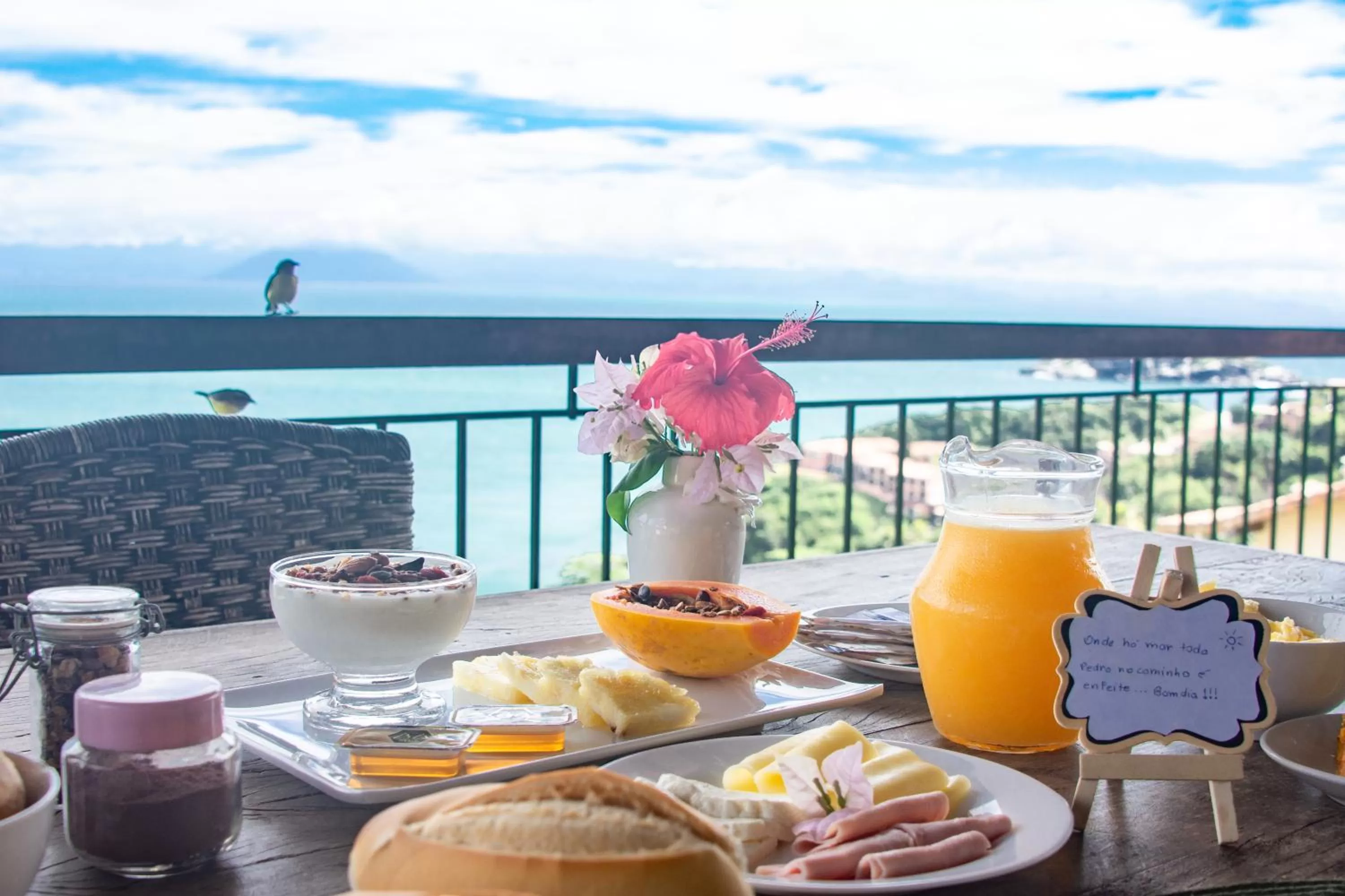 Breakfast in La Belle Maison Brigitte Bardot