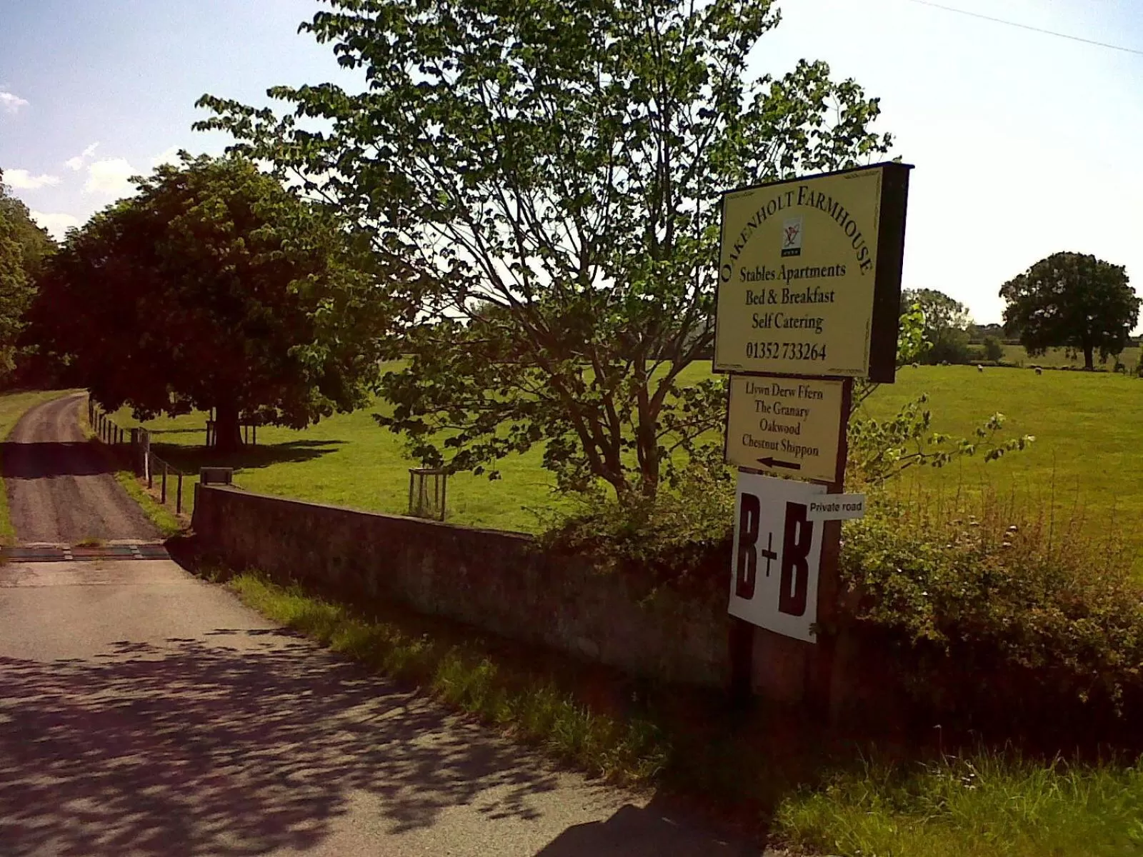 Area and facilities in Oakenholt Farm Bed and Breakfast