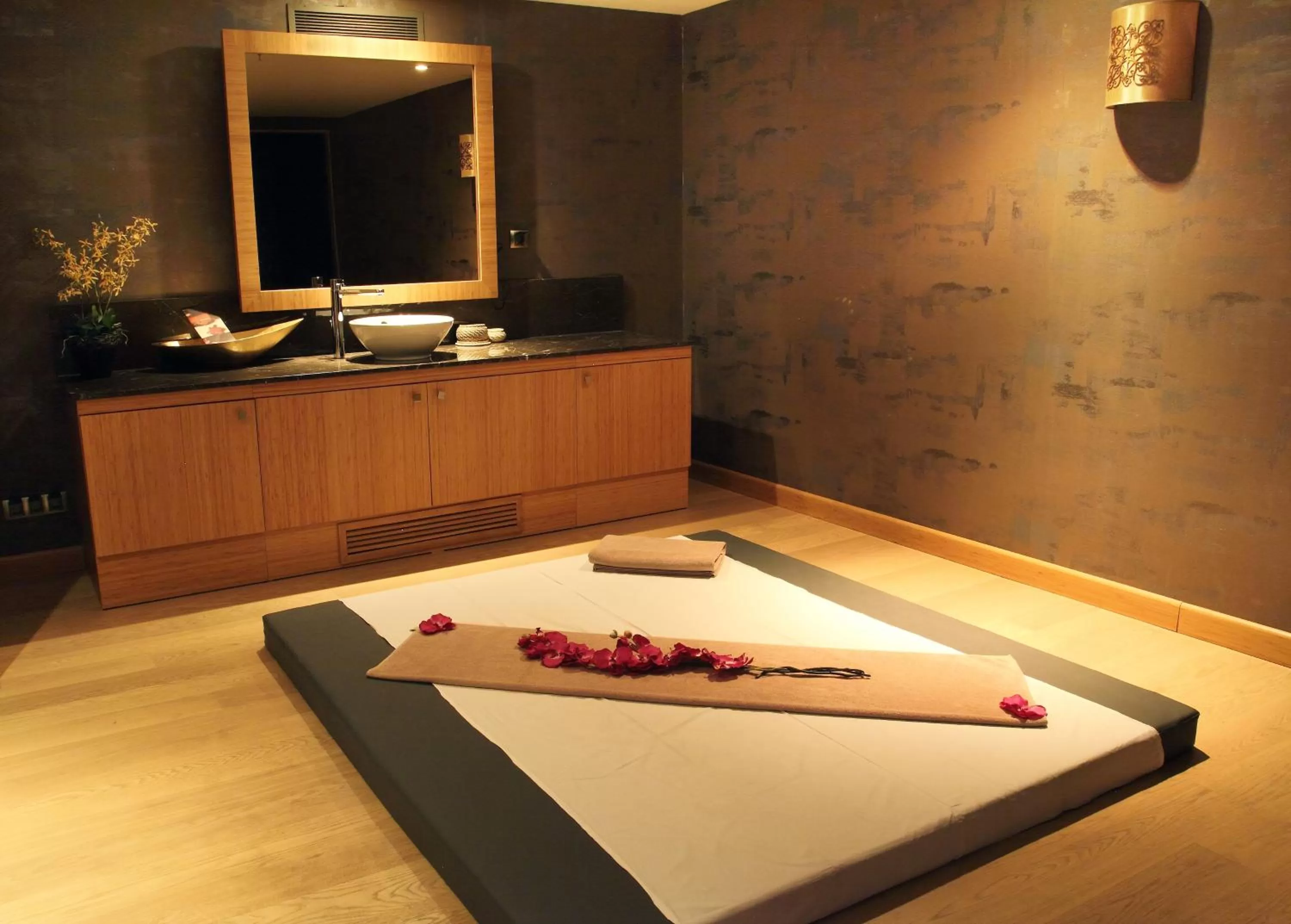 Massage in Miracle Istanbul Asia Airport Hotel & Spa