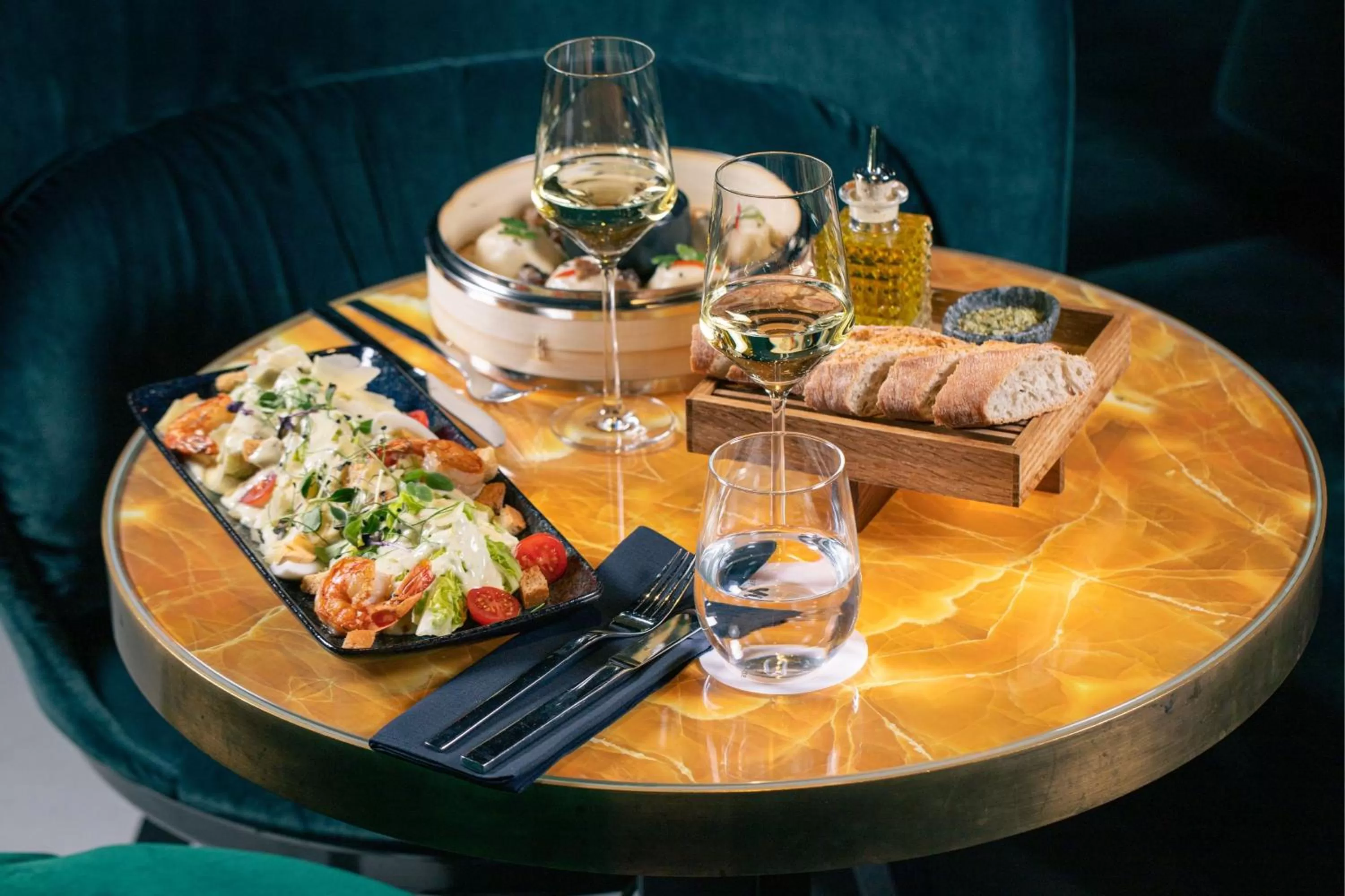 Restaurant/places to eat in Le Méridien Vienna