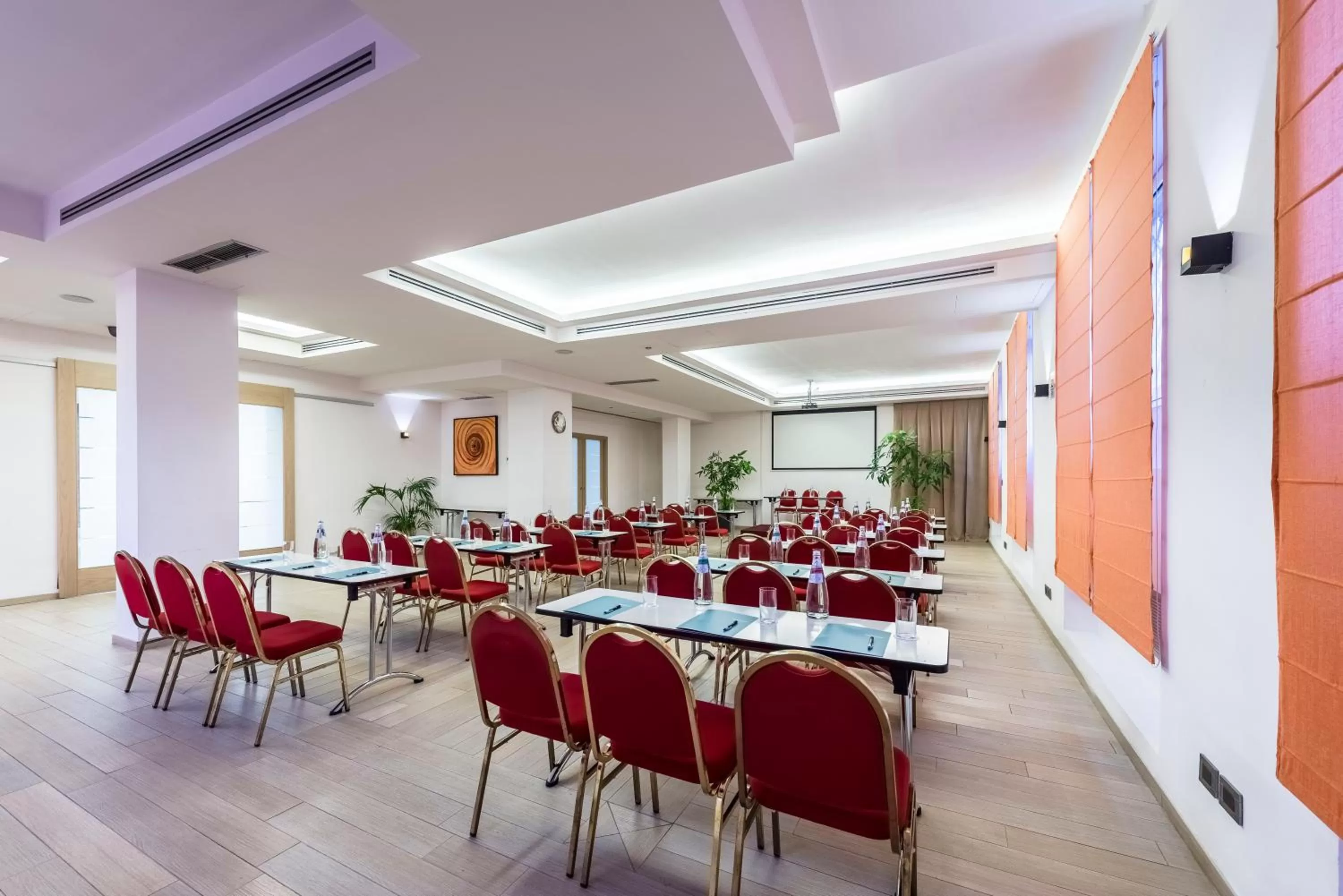 Meeting/conference room in Occidental Aurelia