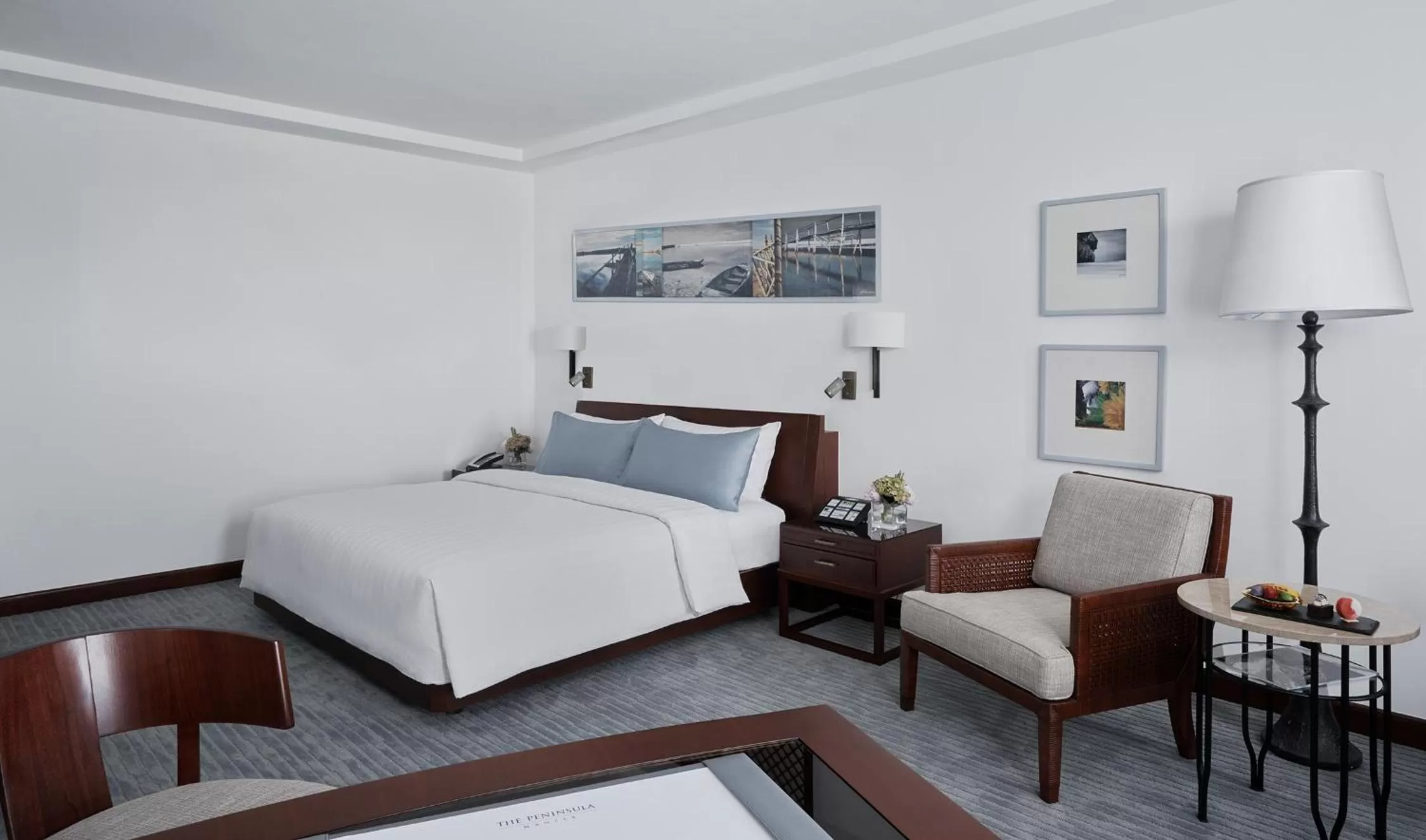 Bedroom, Bed in The Peninsula Manila