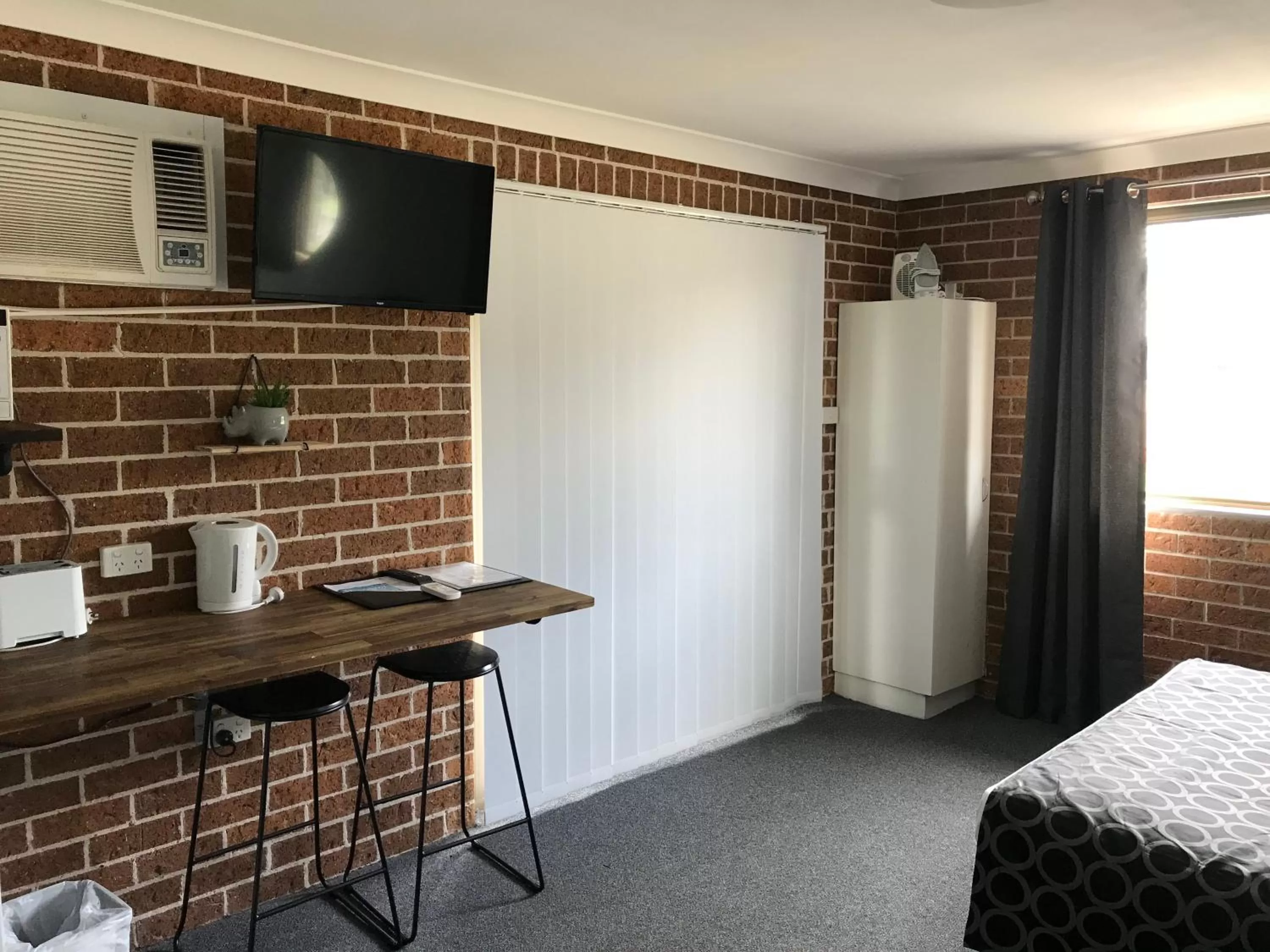 Bed in Coffs Shearwater Motel