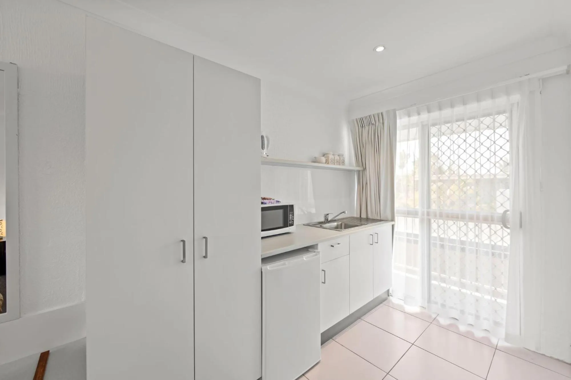 Kitchen or kitchenette in Pottsville Beach Motel