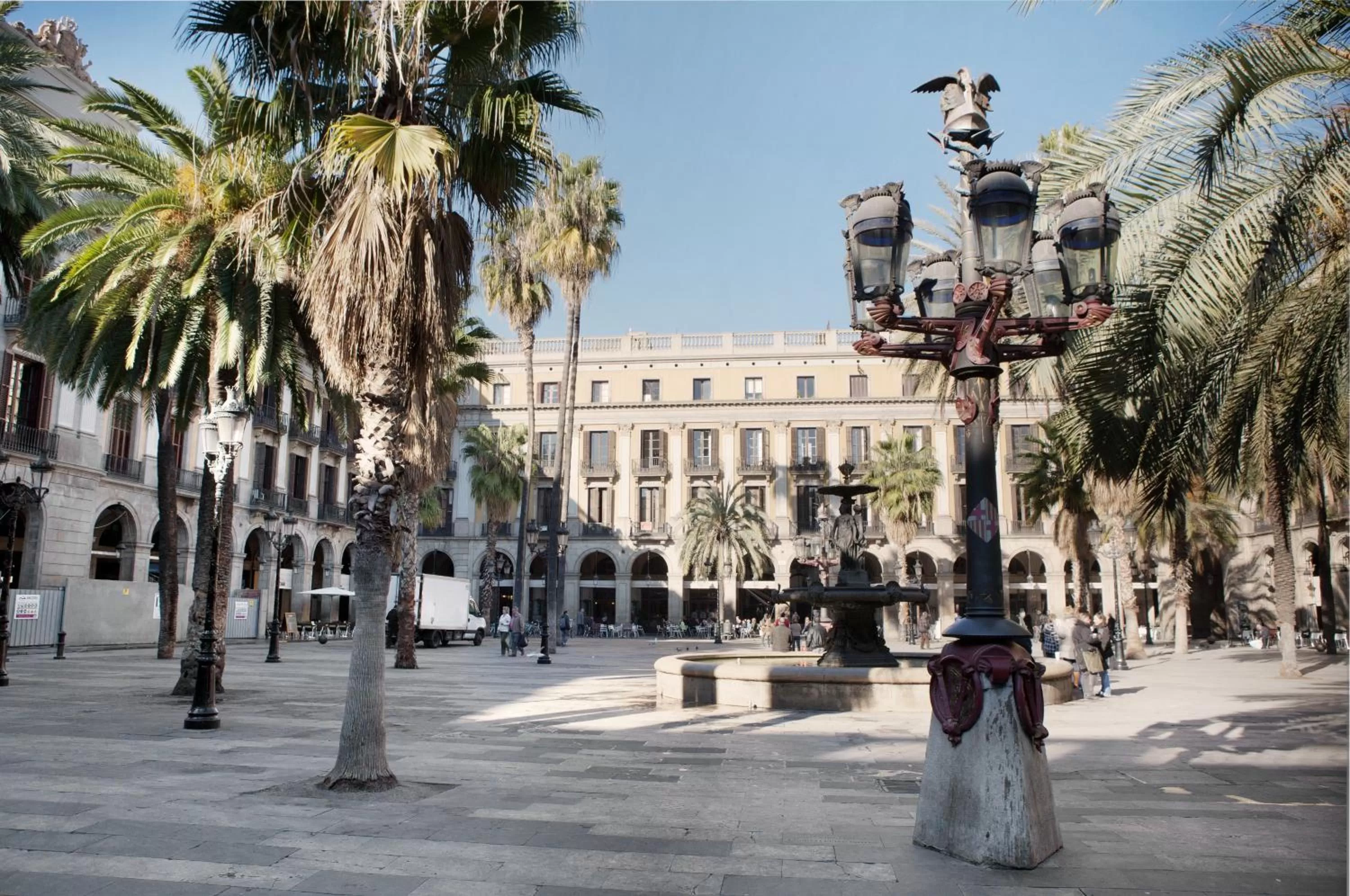 City view in Onix Liceo