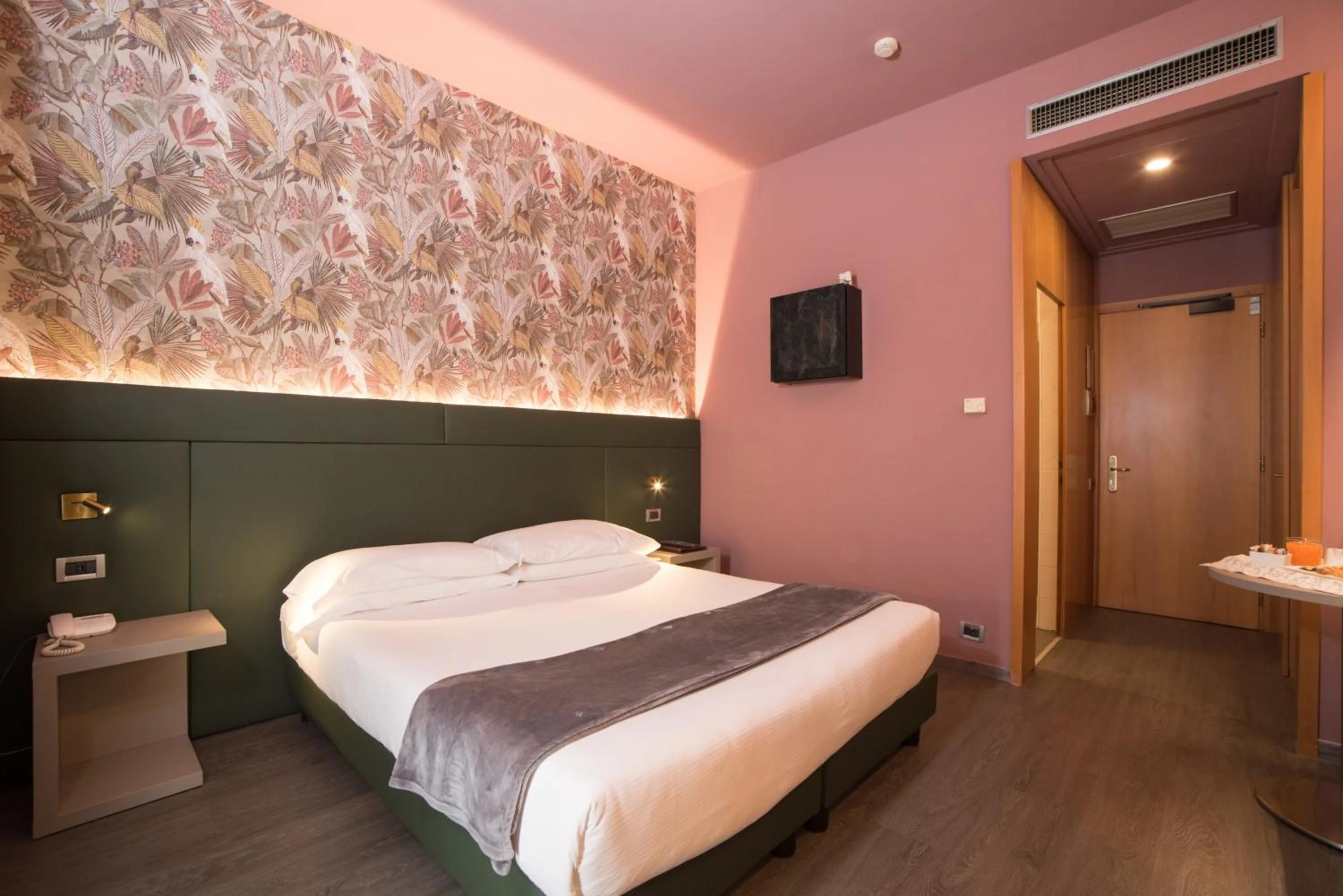 Bedroom, Bed in Hotel Ristorante Ala d'Oro