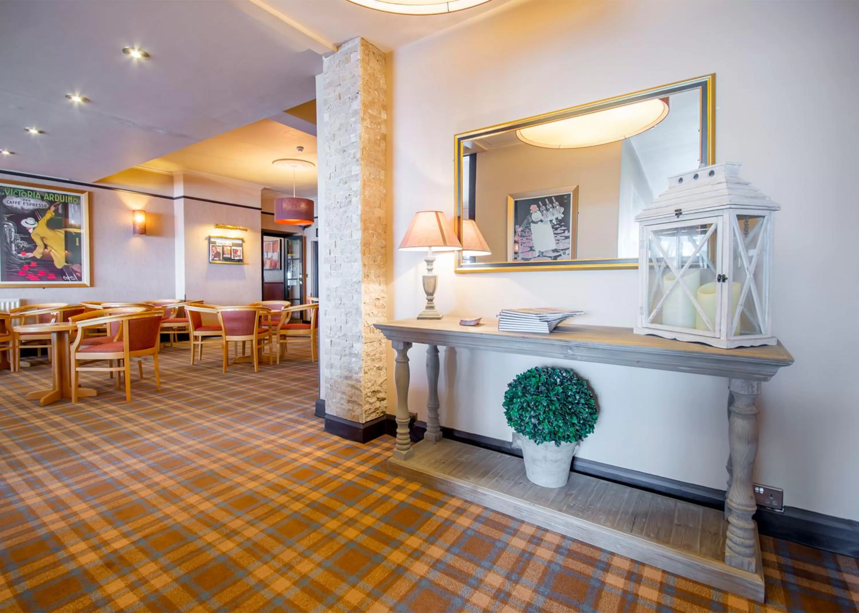 Lounge or bar in Smiths Hotel