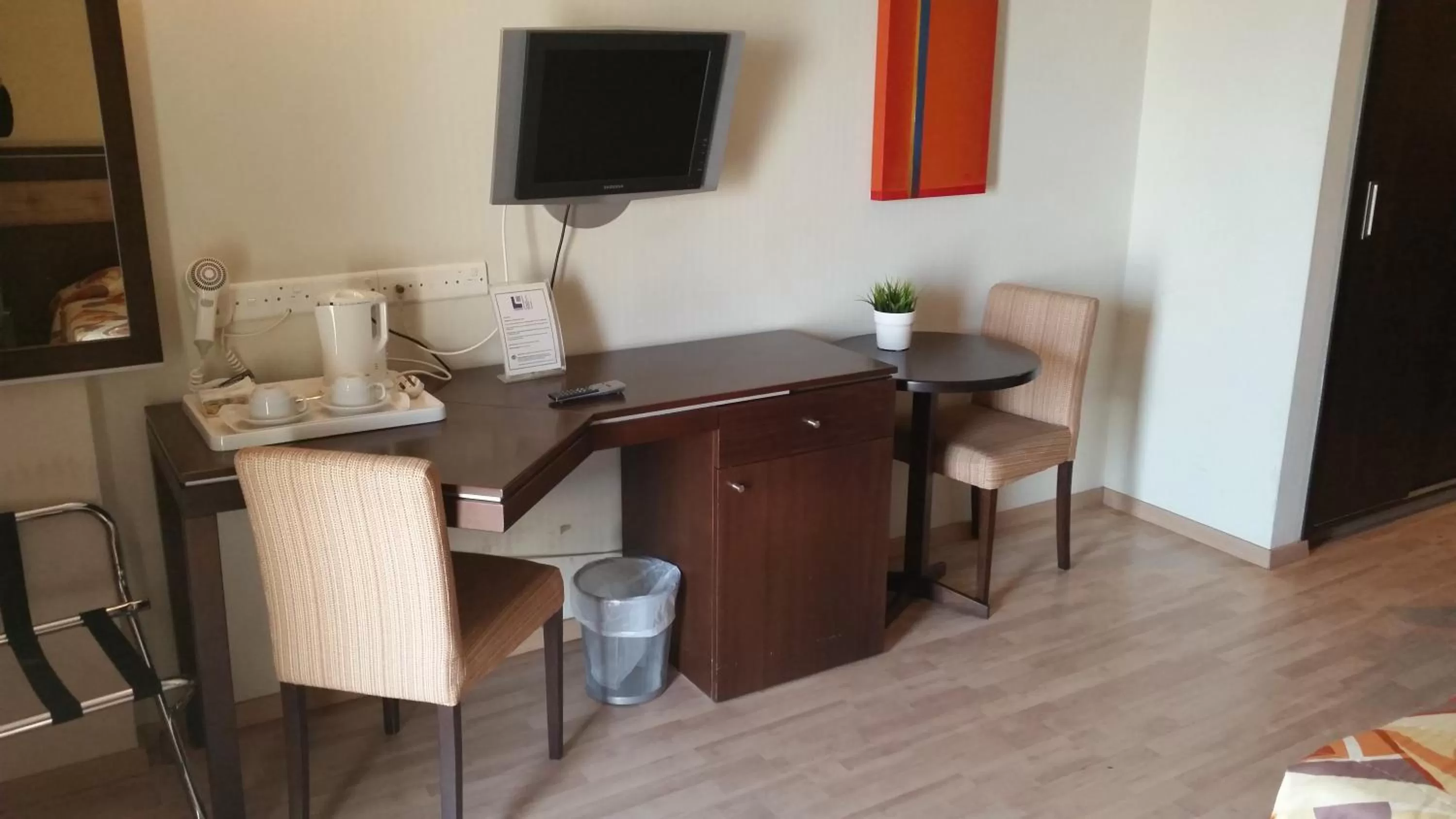 TV and multimedia in Livadhiotis City Hotel