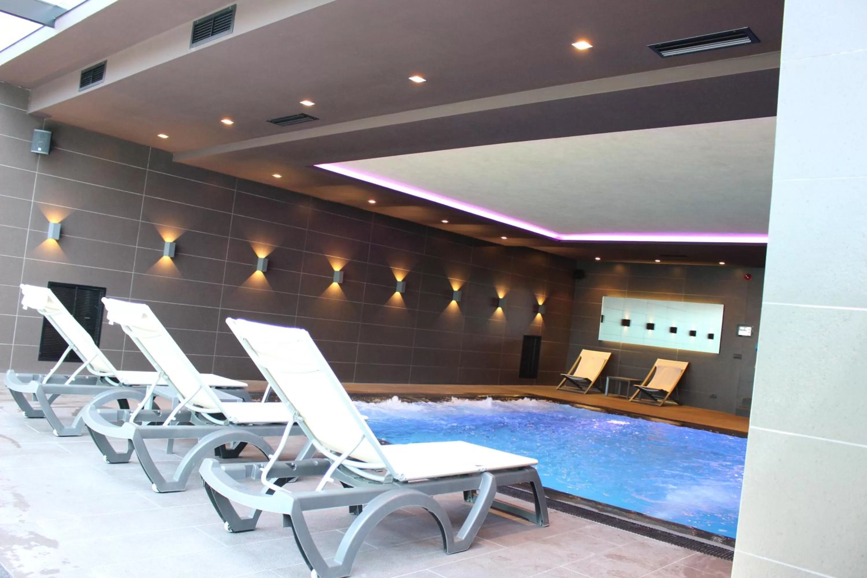 Swimming pool in Privilege Hotel & Spa