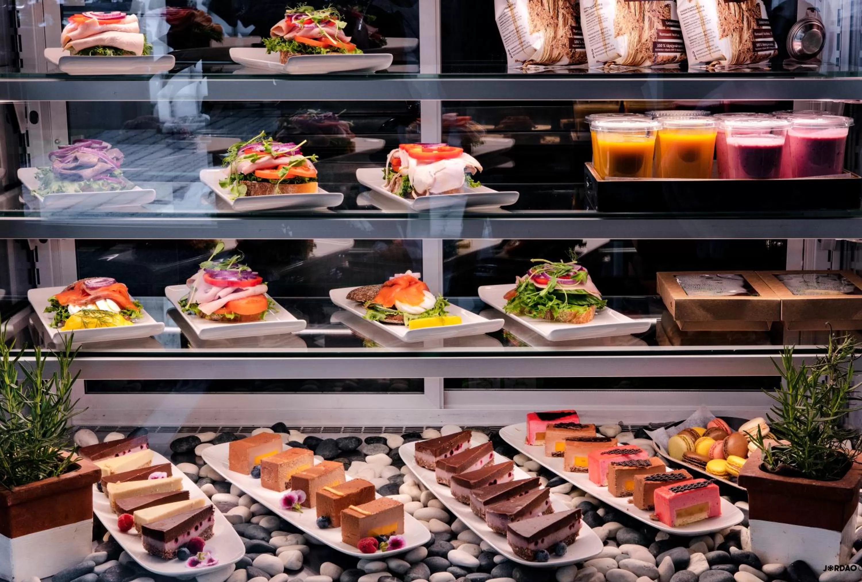 On-site shops in Radisson Blu Plaza Hotel, Helsinki