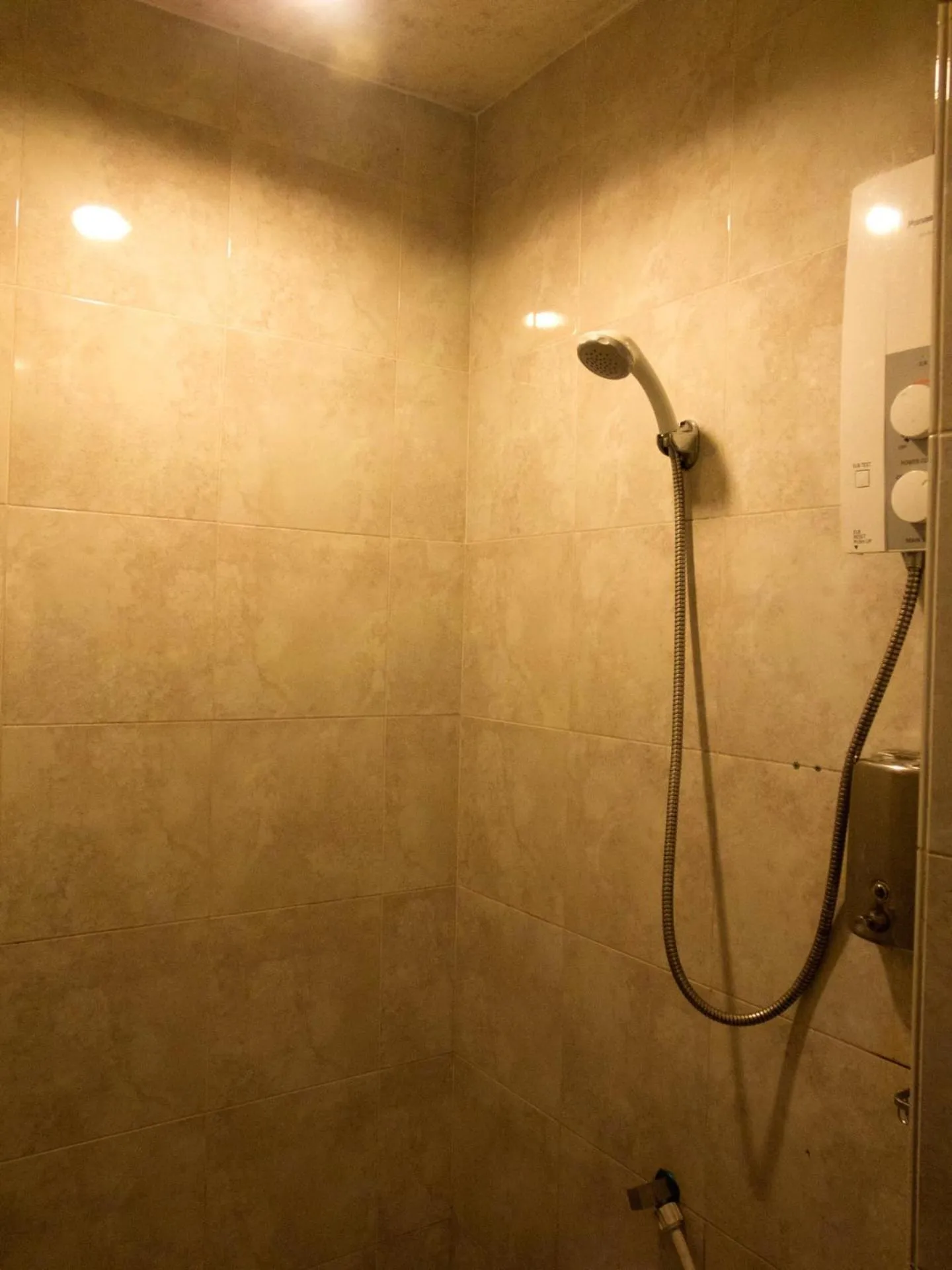 Shower in Backpack Lanka