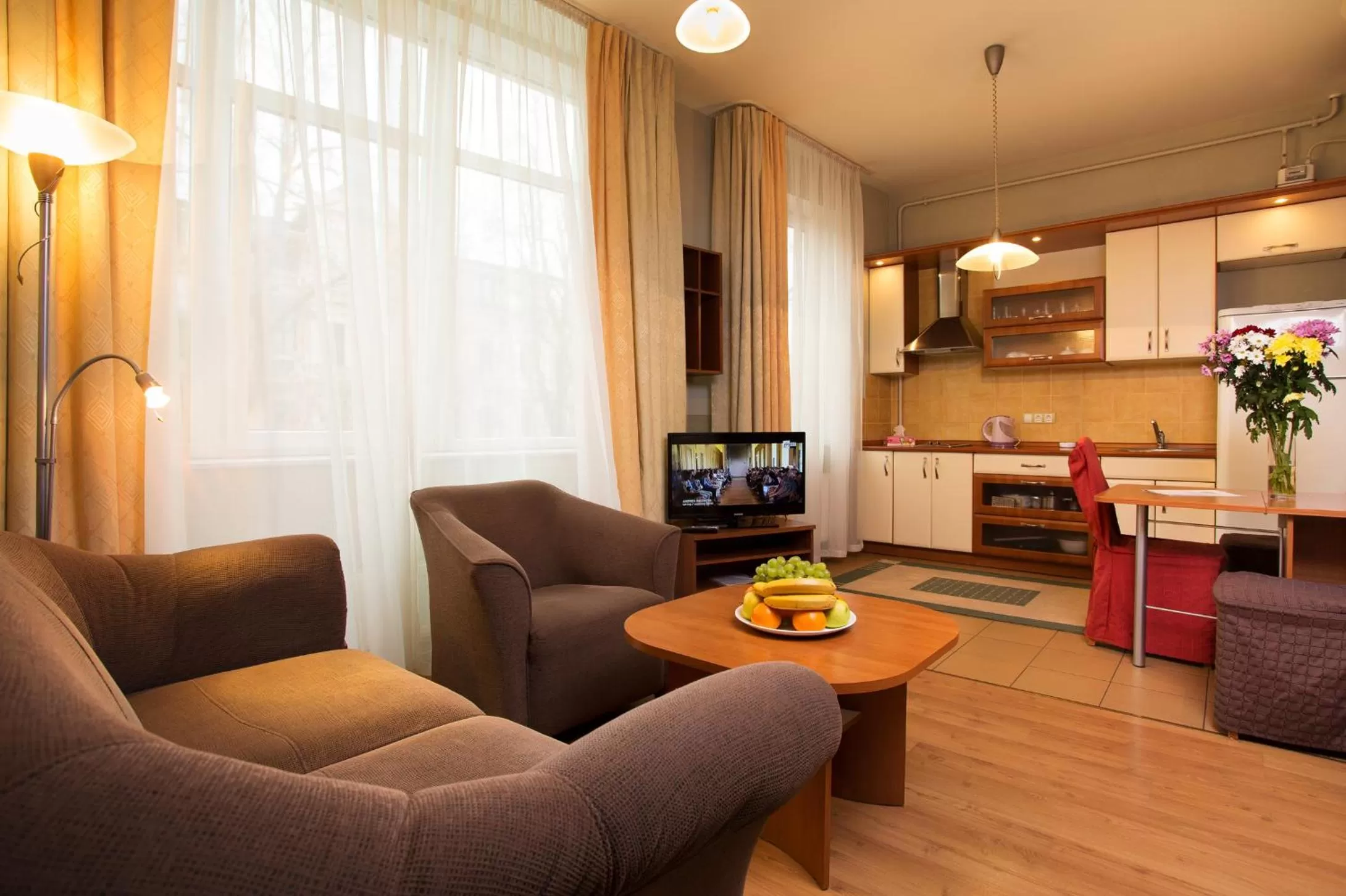 Day, Bed in Arcada Apartments