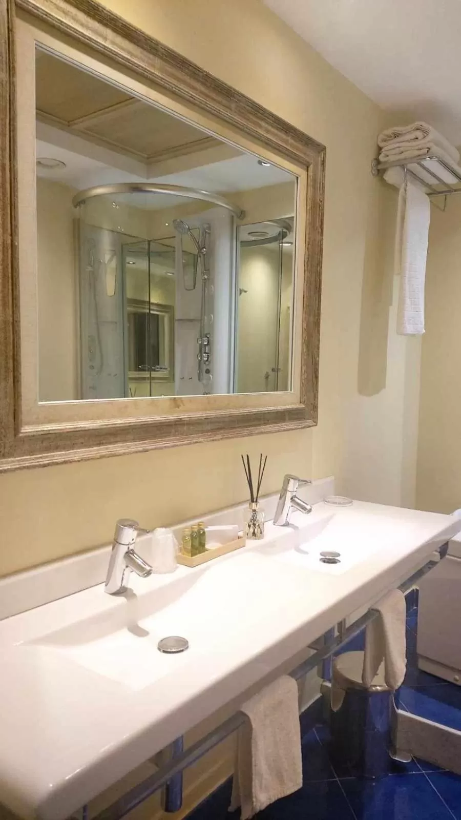 Tornabuoni La Petite Suite